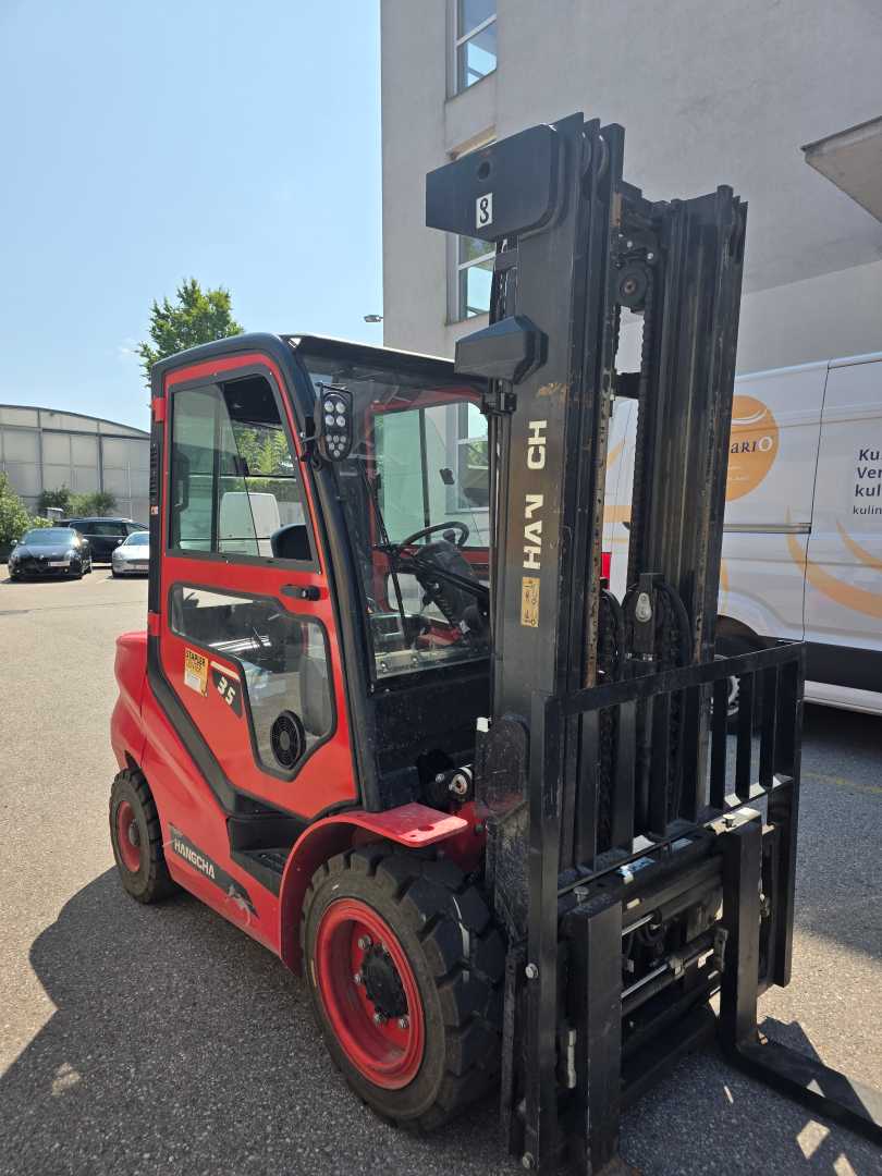 Used Forklift HC CPCD35-X2H7F1 4 ratų šakinis krautuvas (Image 8) Used Forklift HC CPCD35-X2H7F1 4 ratų šakinis krautuvas (Image 8)