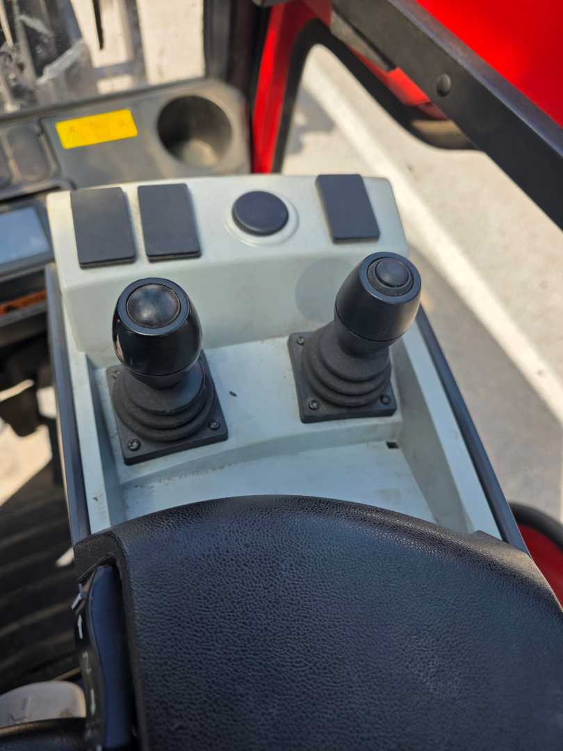 Used Forklift HC CPCD35-X2H7F1 4 ratų šakinis krautuvas (Image 11) Used Forklift HC CPCD35-X2H7F1 4 ratų šakinis krautuvas (Image 11)