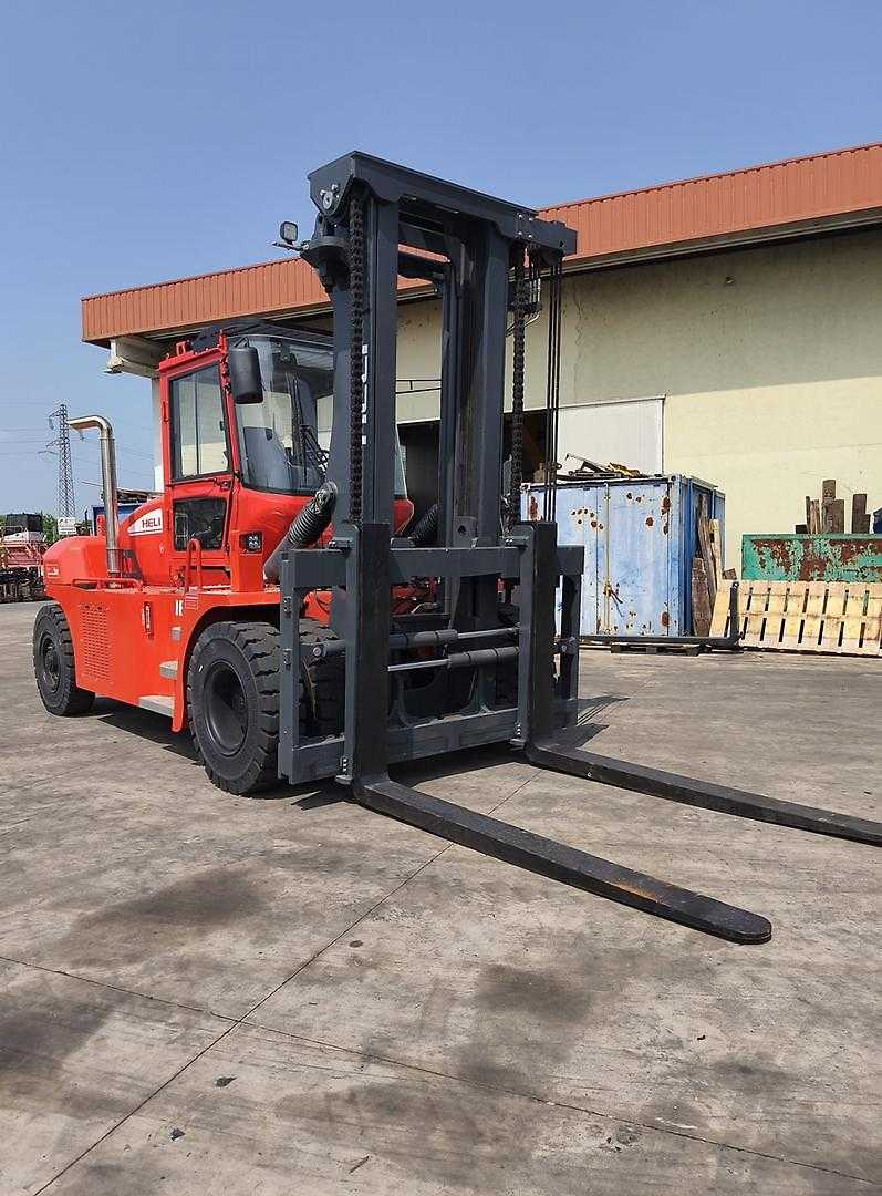 Used Forklift Heli CPCD160 4 ratų šakinis krautuvas (Image 2) Used Forklift Heli CPCD160 4 ratų šakinis krautuvas (Image 2)