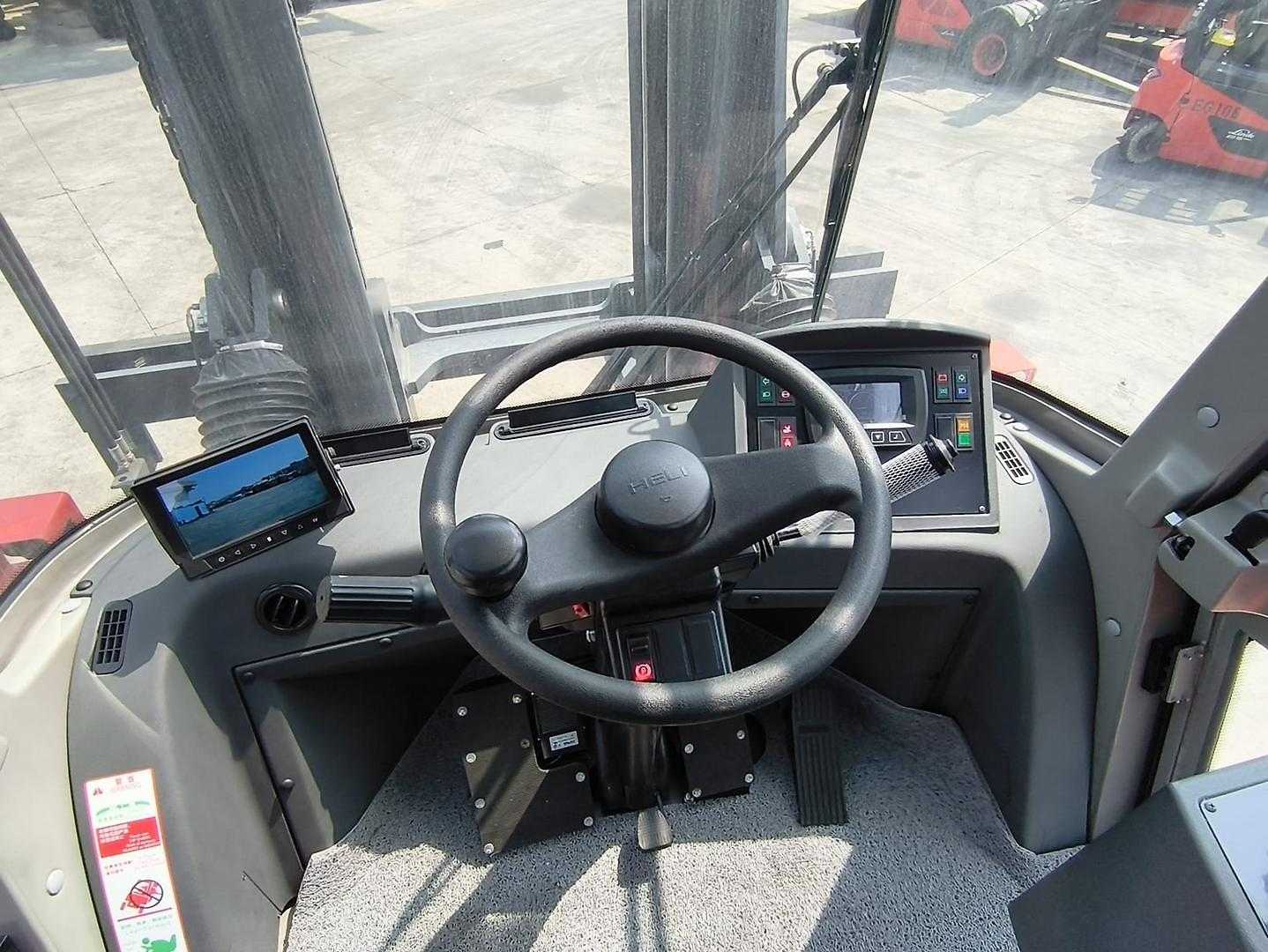 Used Forklift Heli CPCD160 4 ratų šakinis krautuvas (Image 6) Used Forklift Heli CPCD160 4 ratų šakinis krautuvas (Image 6)