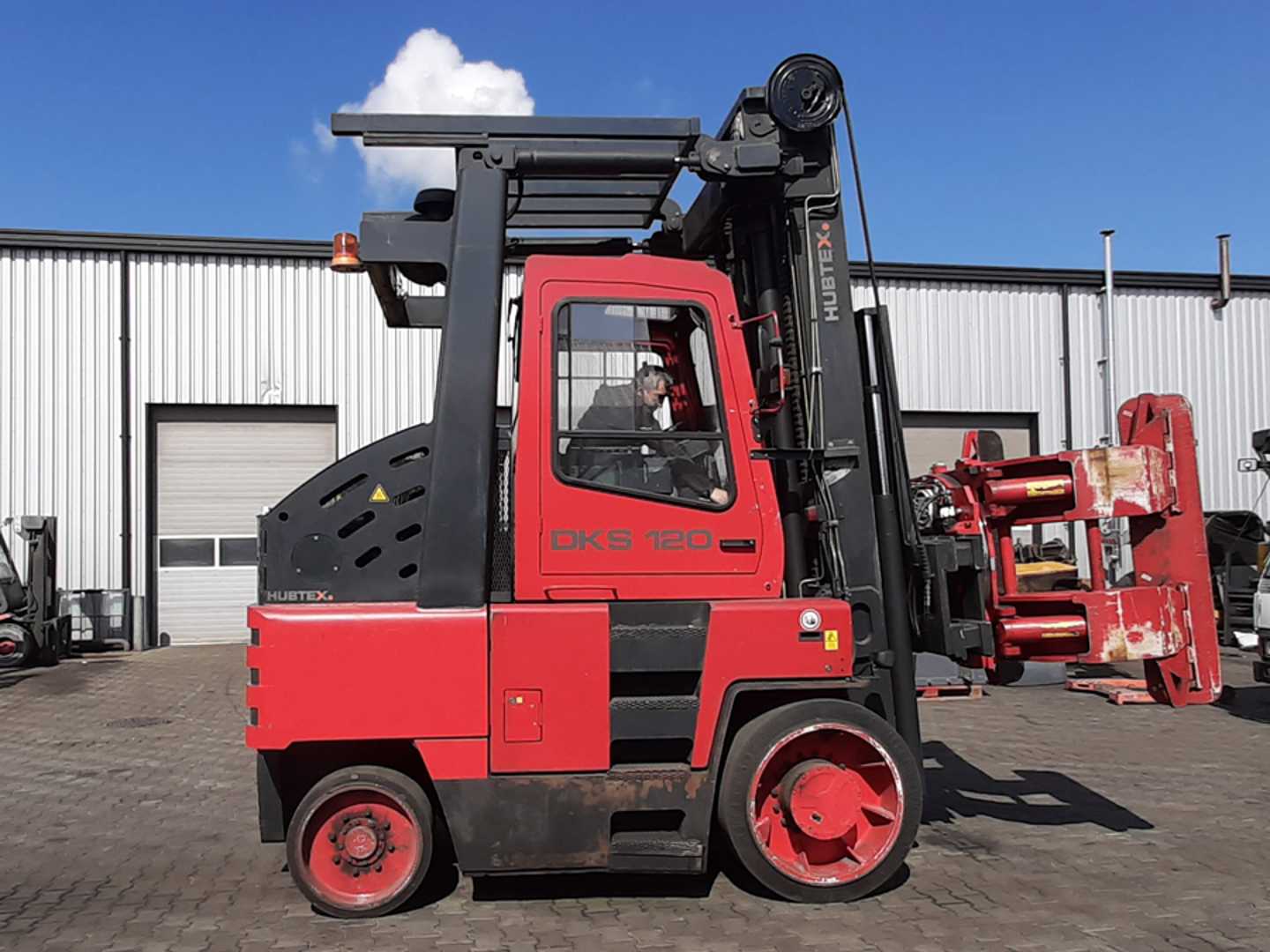 Used Forklift Hubtex DKS120 4 ratų šakinis krautuvas (Image 18)