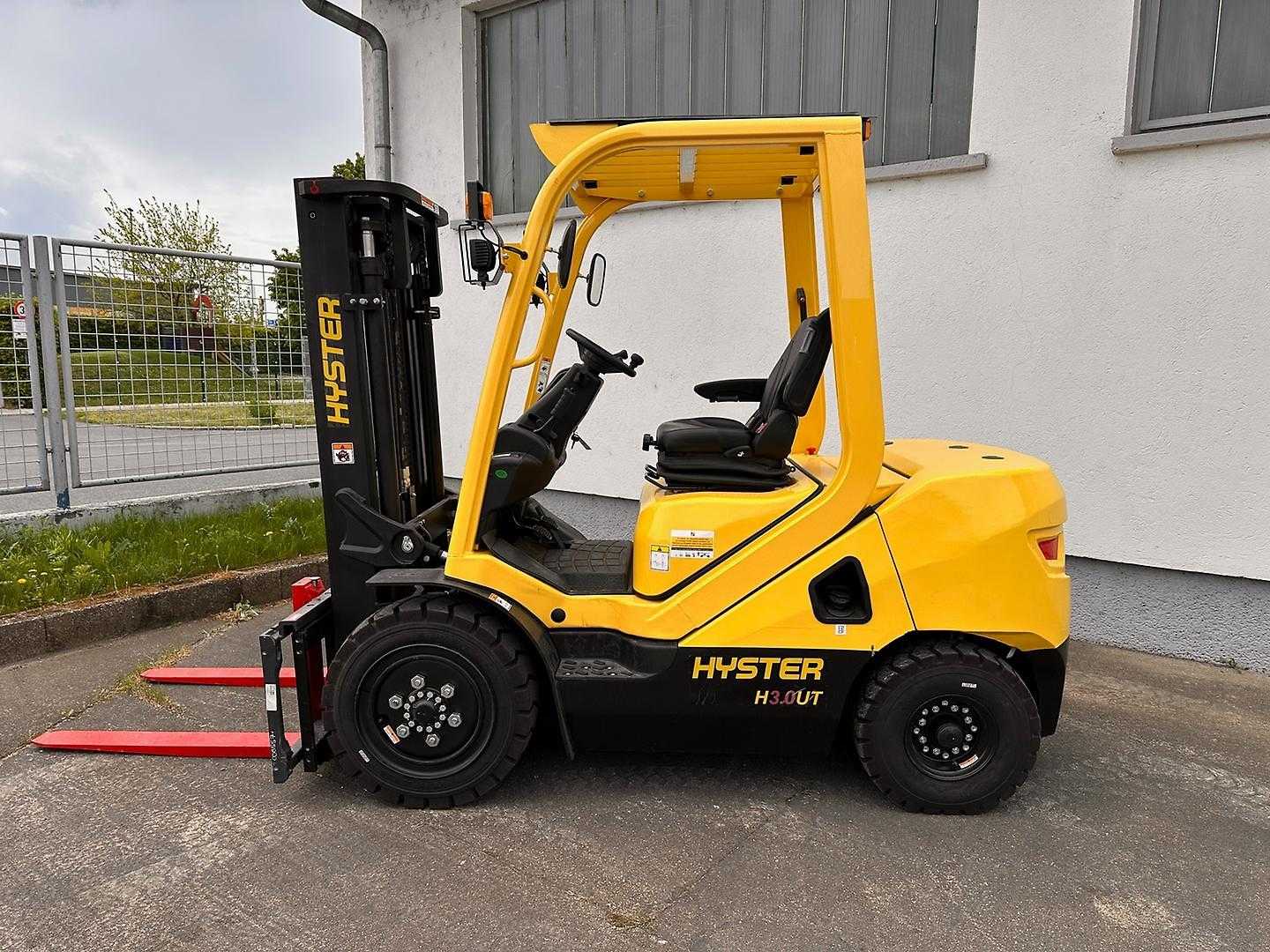 Used Forklift Hyster H3.0UT 4 ratų šakinis krautuvas (Image 1) Used Forklift Hyster H3.0UT 4 ratų šakinis krautuvas (Image 1)