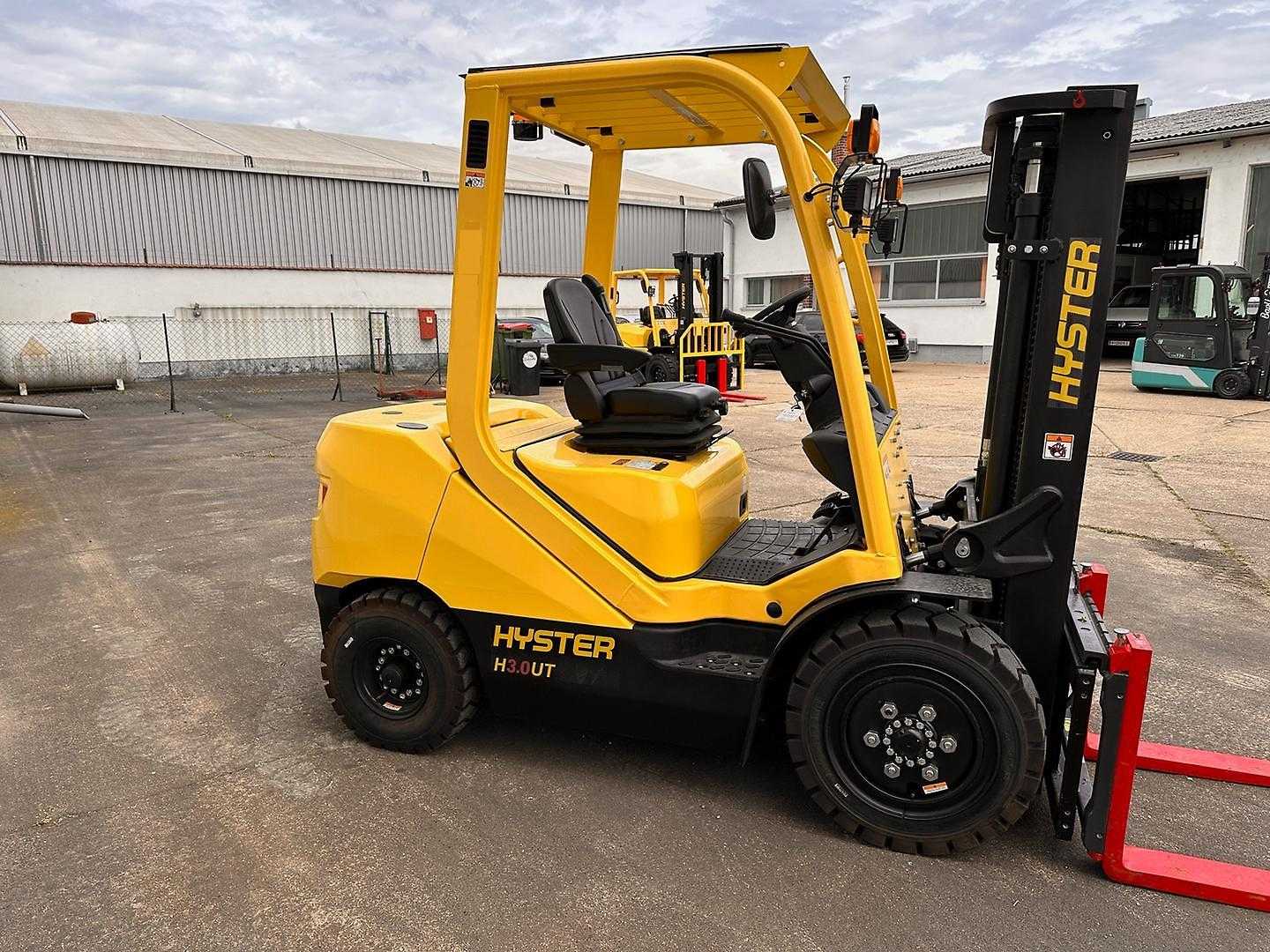 Used Forklift Hyster H3.0UT 4 ratų šakinis krautuvas (Image 3) Used Forklift Hyster H3.0UT 4 ratų šakinis krautuvas (Image 3)
