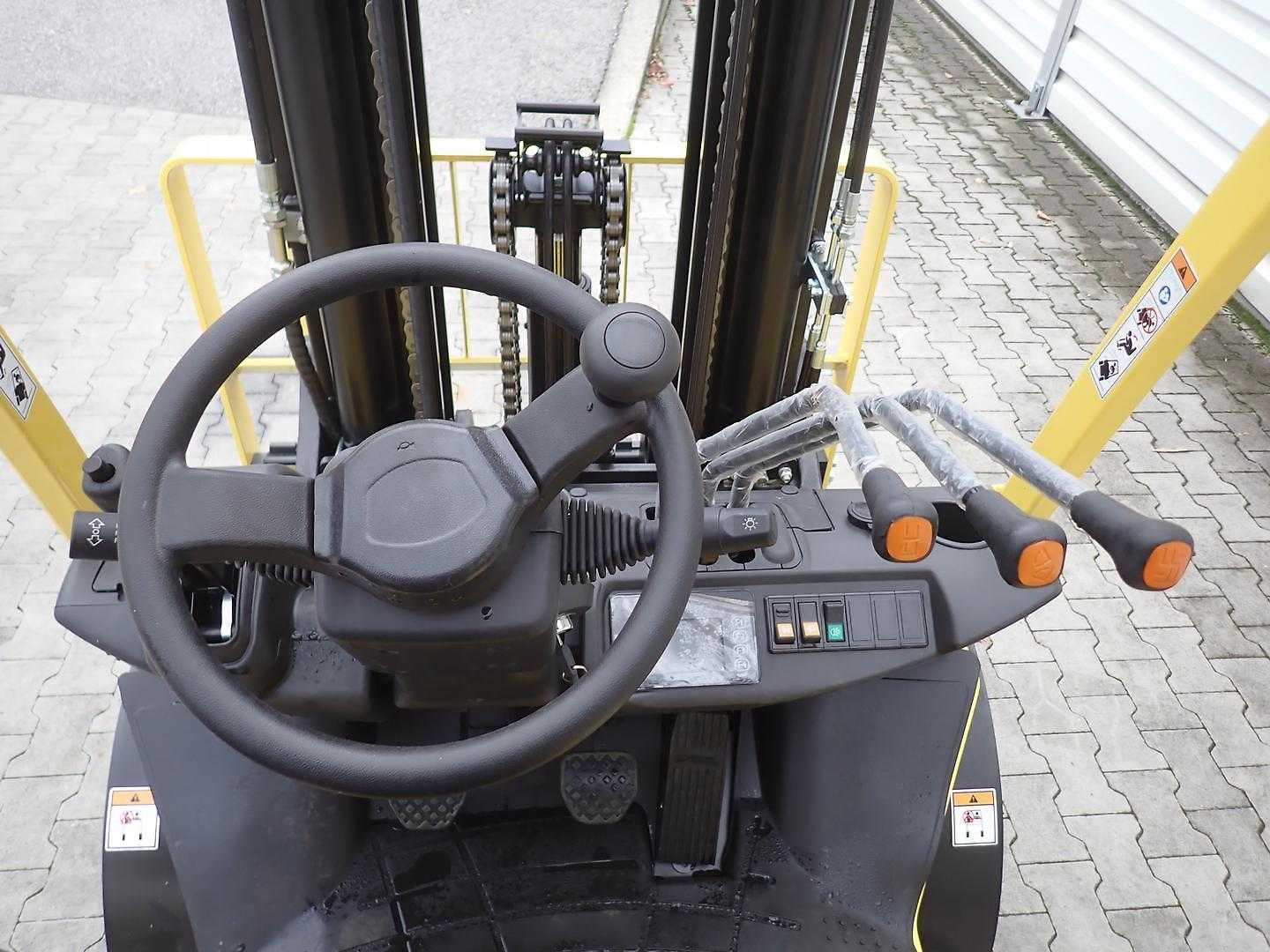 Used Forklift Hyster H3.0UT 4 ratų šakinis krautuvas (Image 5) Used Forklift Hyster H3.0UT 4 ratų šakinis krautuvas (Image 5)