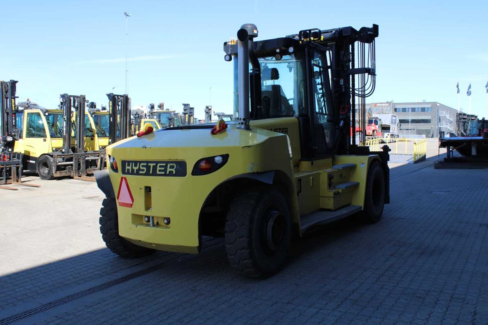Used Forklift Hyster H16.00XD-12 4 ratų šakinis krautuvas (Image 3) Used Forklift Hyster H16.00XD-12 4 ratų šakinis krautuvas (Image 3)