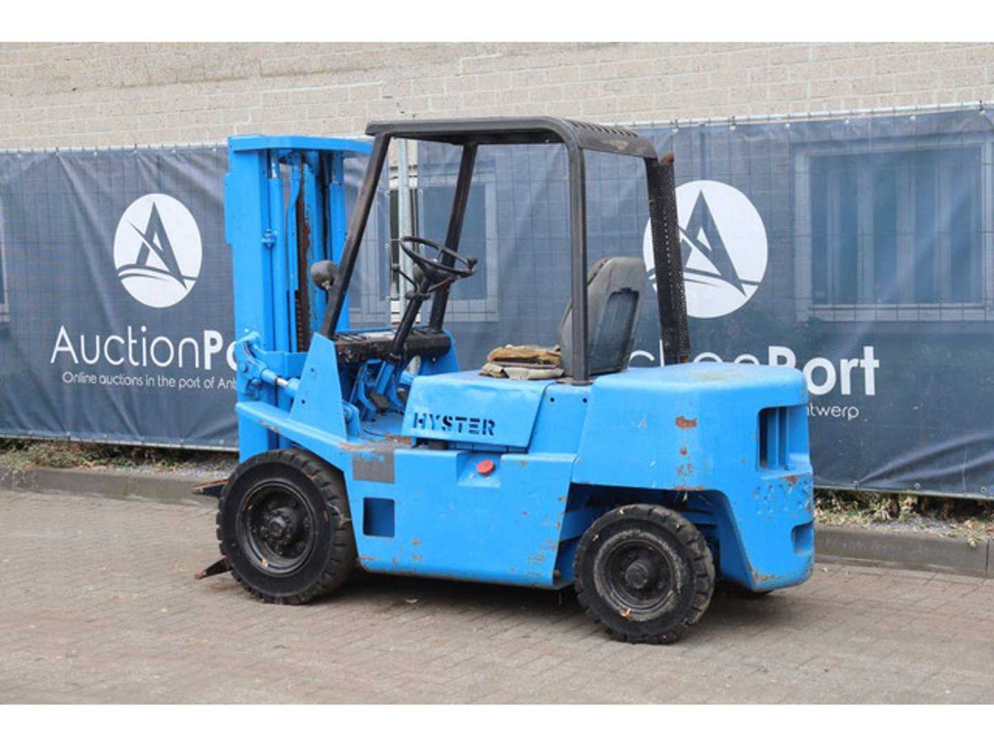 Used Forklift Hyster H2.50XL 4 ratų šakinis krautuvas (Image 3) Used Forklift Hyster H2.50XL 4 ratų šakinis krautuvas (Image 3)