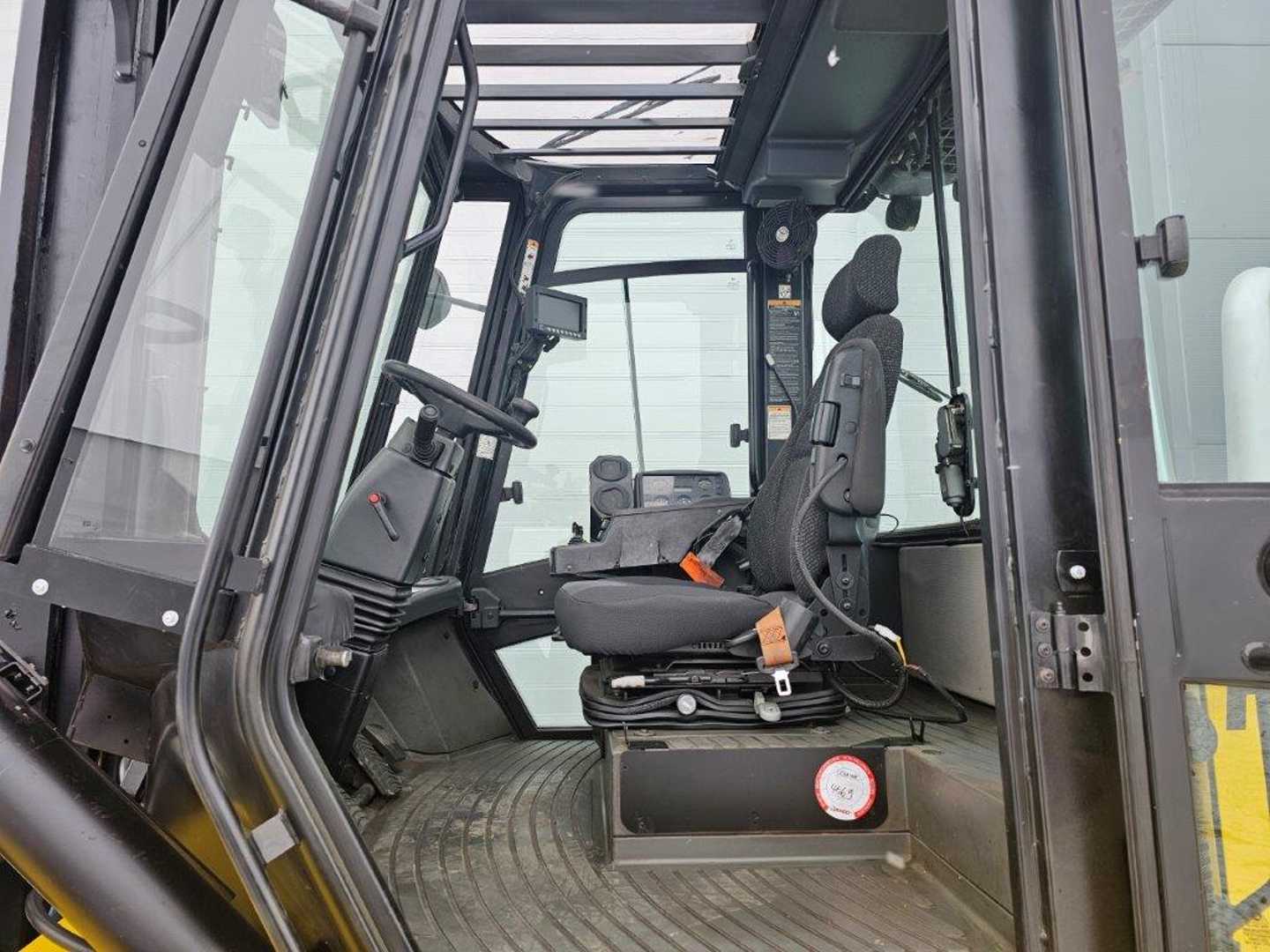 Used Forklift Hyster H12XM6 4 ratų šakinis krautuvas (Image 6) Used Forklift Hyster H12XM6 4 ratų šakinis krautuvas (Image 6)