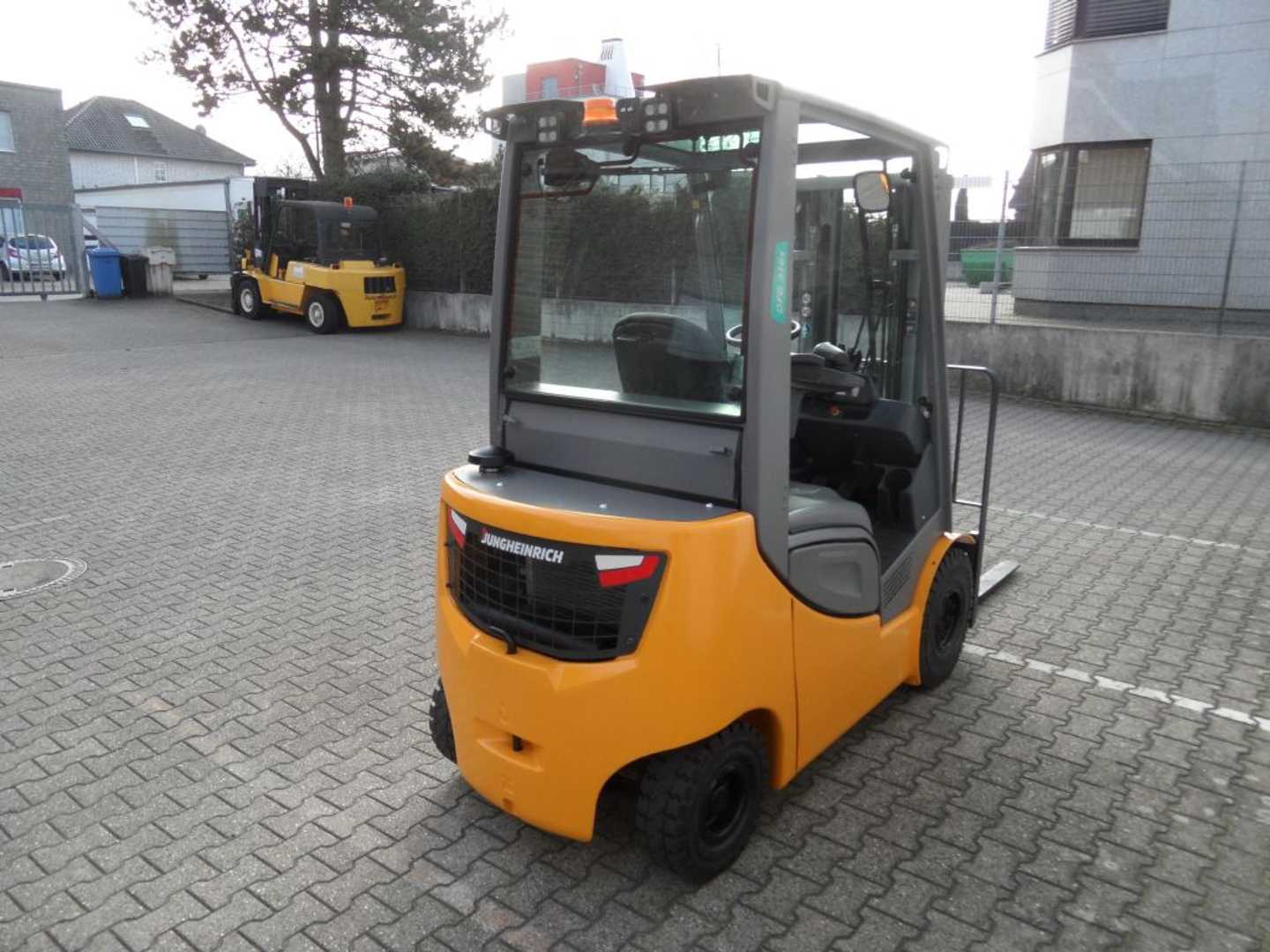 Used Forklift Jungheinrich DFG 316s - Triplex - aufgearbeitet - wenig Stunden 4 ratų šakinis krautuvas (Image 8)