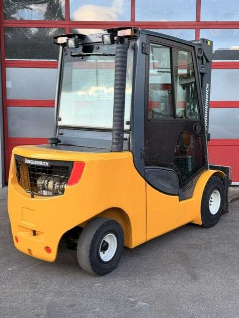 Used Forklift Jungheinrich DFG435s 4 ratų šakinis krautuvas (Image 5) Used Forklift Jungheinrich DFG435s 4 ratų šakinis krautuvas (Image 5)