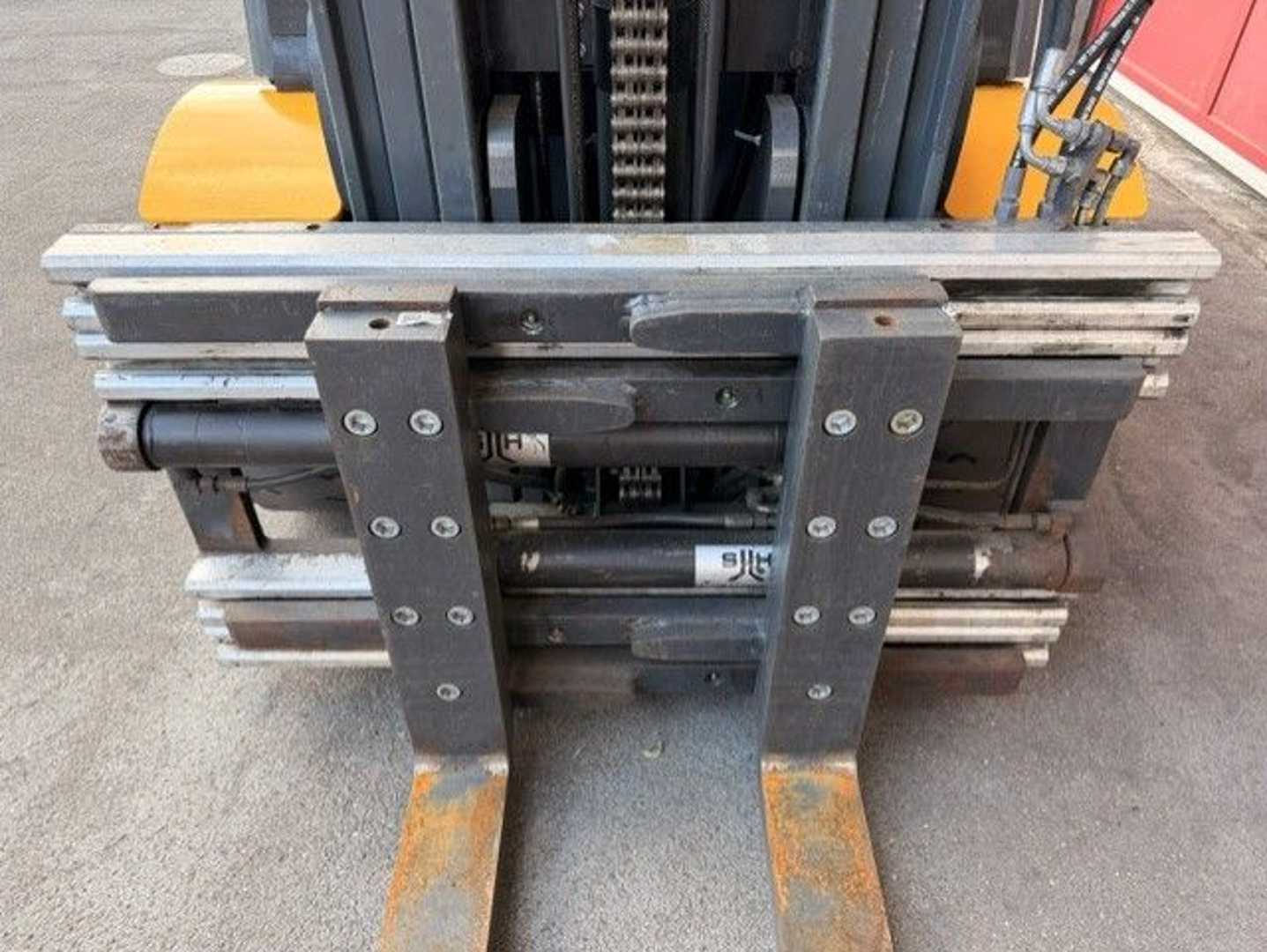 Used Forklift Jungheinrich DFG435s 4 ratų šakinis krautuvas (Image 7) Used Forklift Jungheinrich DFG435s 4 ratų šakinis krautuvas (Image 7)