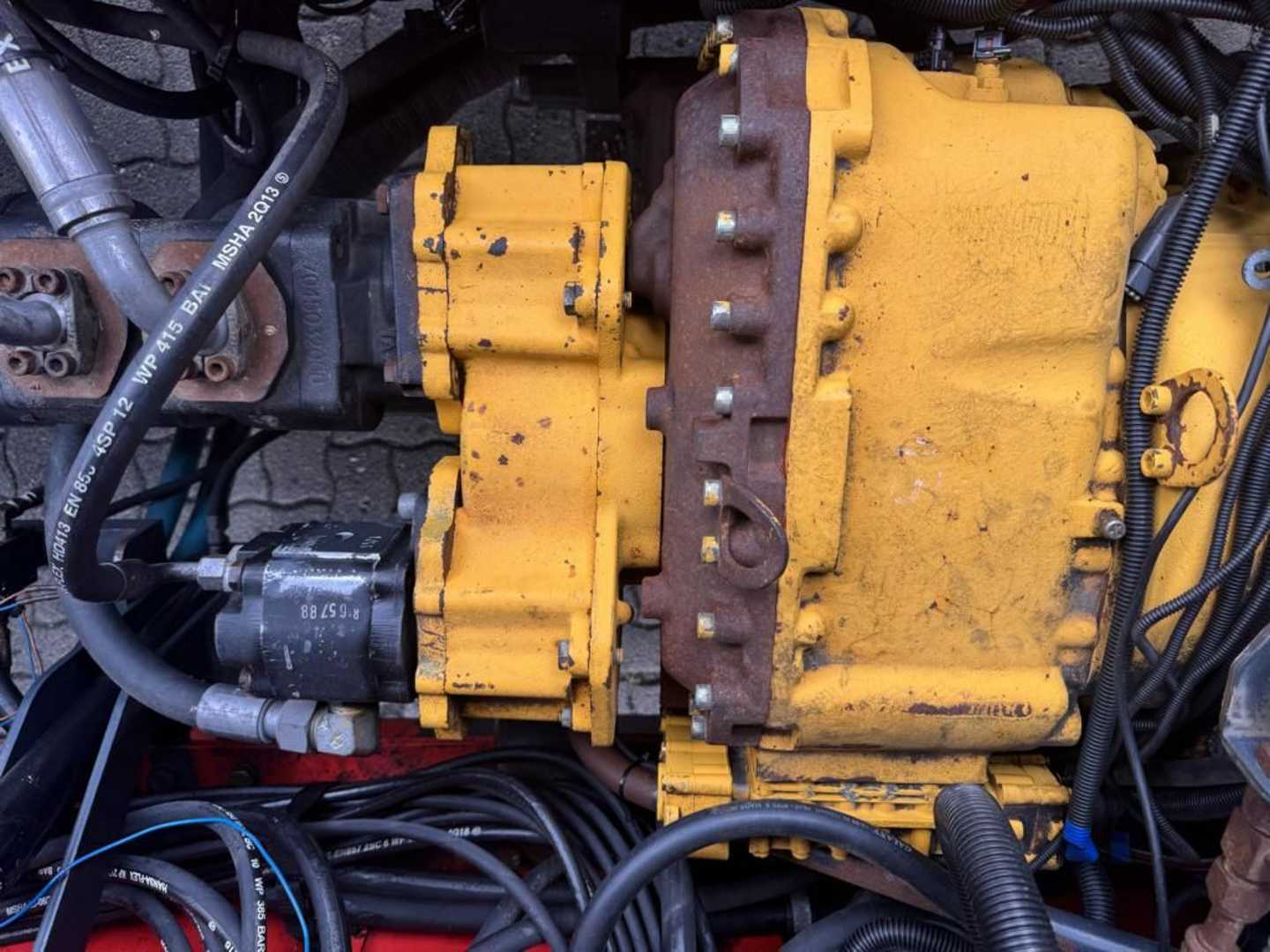 Used Forklift Kalmar DCE150-12 4 ratų šakinis krautuvas (Image 10) Used Forklift Kalmar DCE150-12 4 ratų šakinis krautuvas (Image 10)