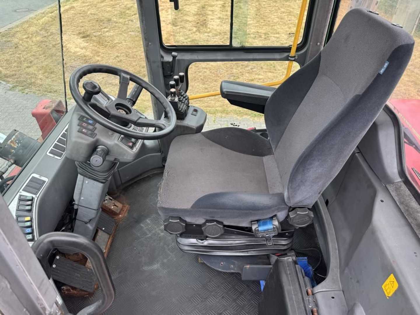 Used Forklift Kalmar DCE150-12 4 ratų šakinis krautuvas (Image 11) Used Forklift Kalmar DCE150-12 4 ratų šakinis krautuvas (Image 11)