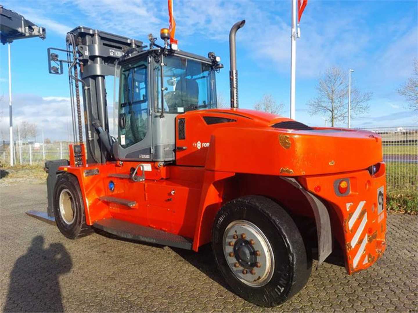 Used Forklift Kalmar DCG160-9 4 ratų šakinis krautuvas (Image 7)