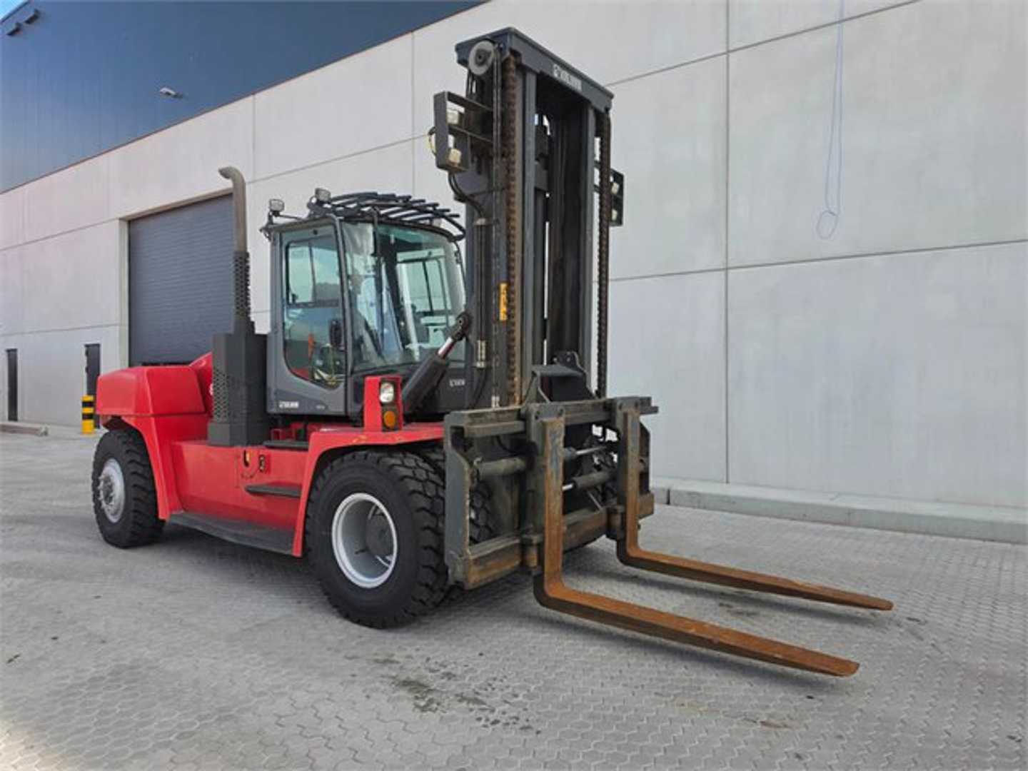 Used Forklift Kalmar DCG160-9 4 ratų šakinis krautuvas (Image 8)