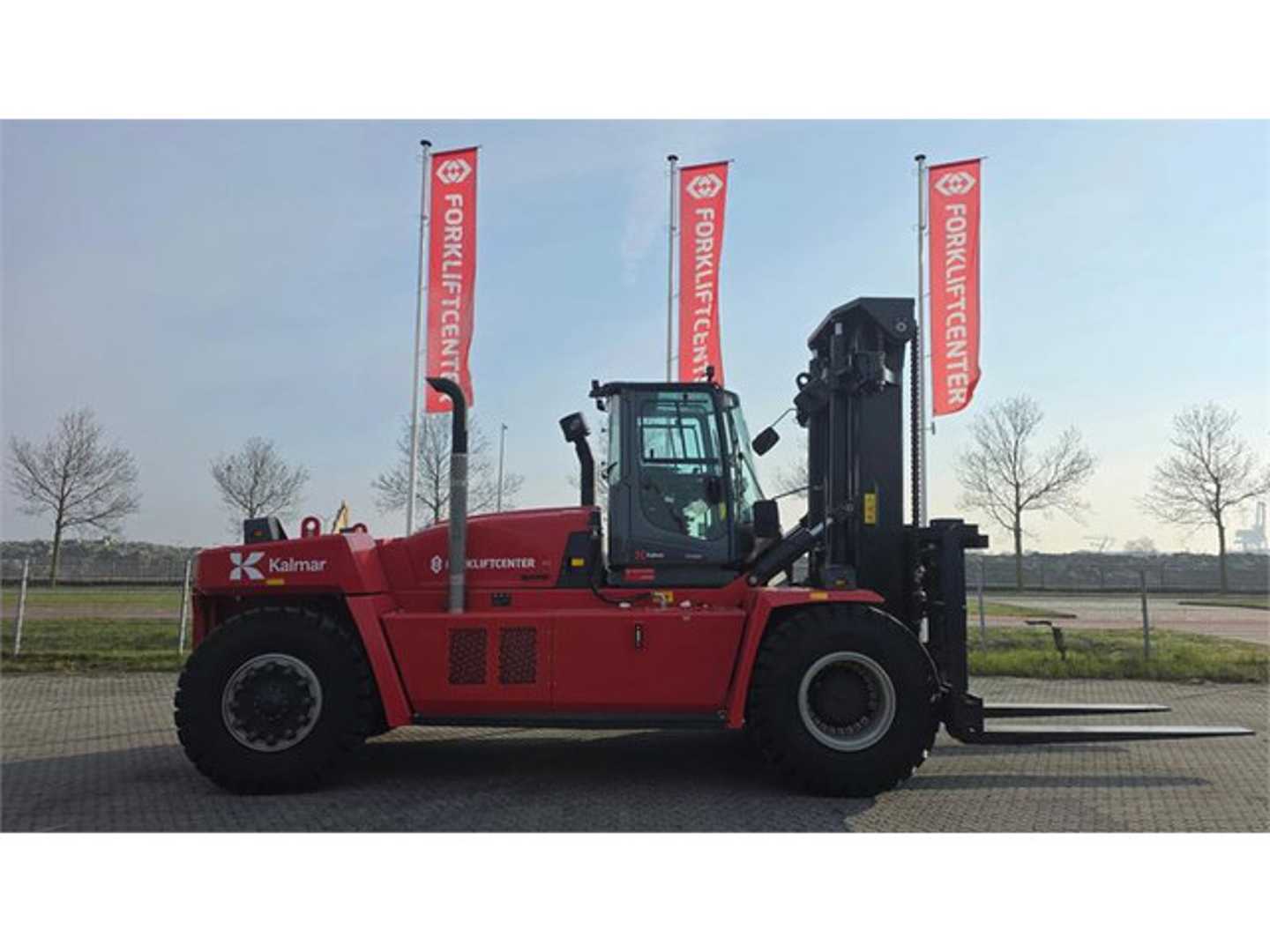 Used Forklift Kalmar DCG250-12 4 ratų šakinis krautuvas (Image 1)