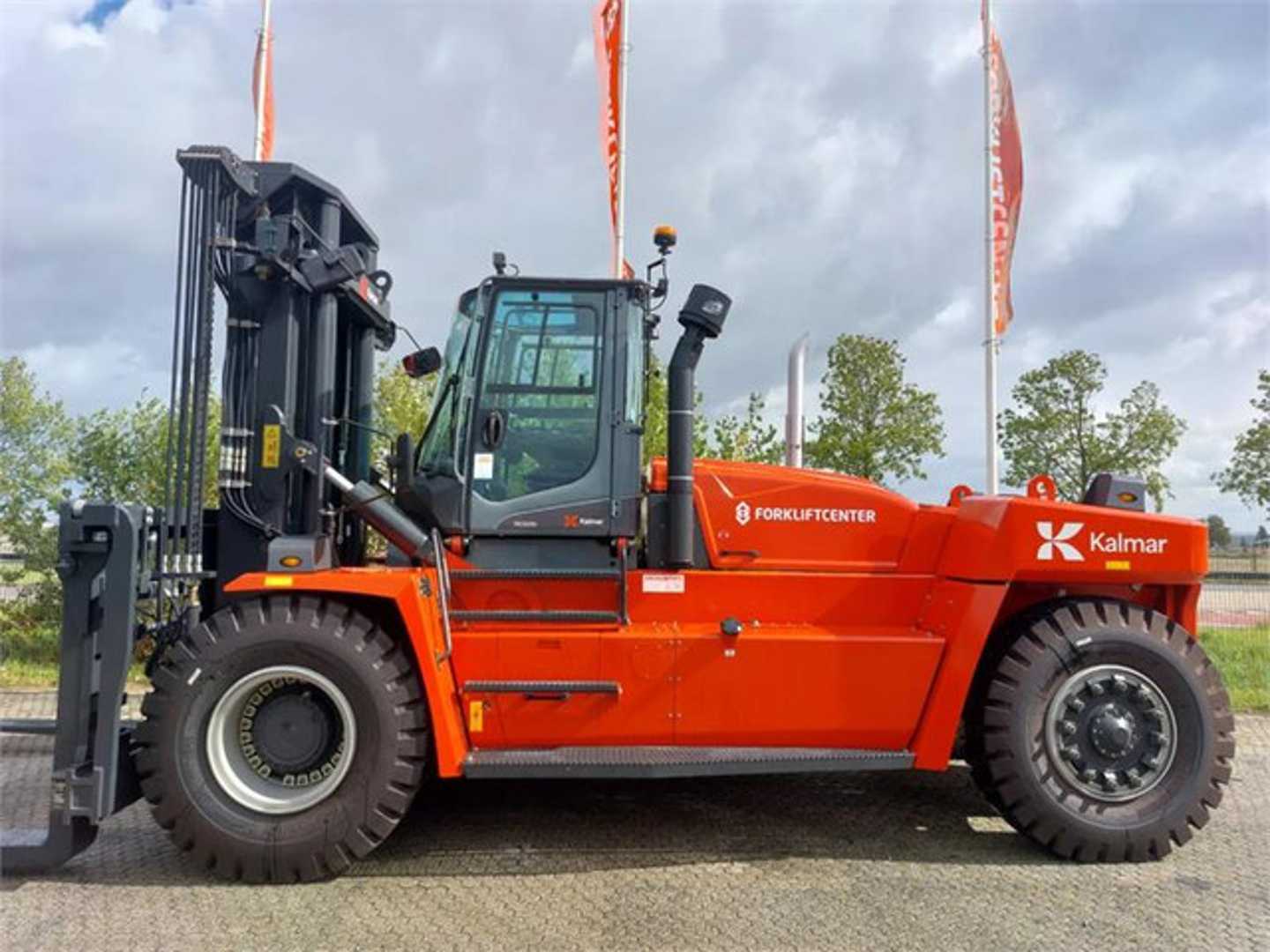 Used Forklift Kalmar DCG250-12 4 ratų šakinis krautuvas (Image 2)