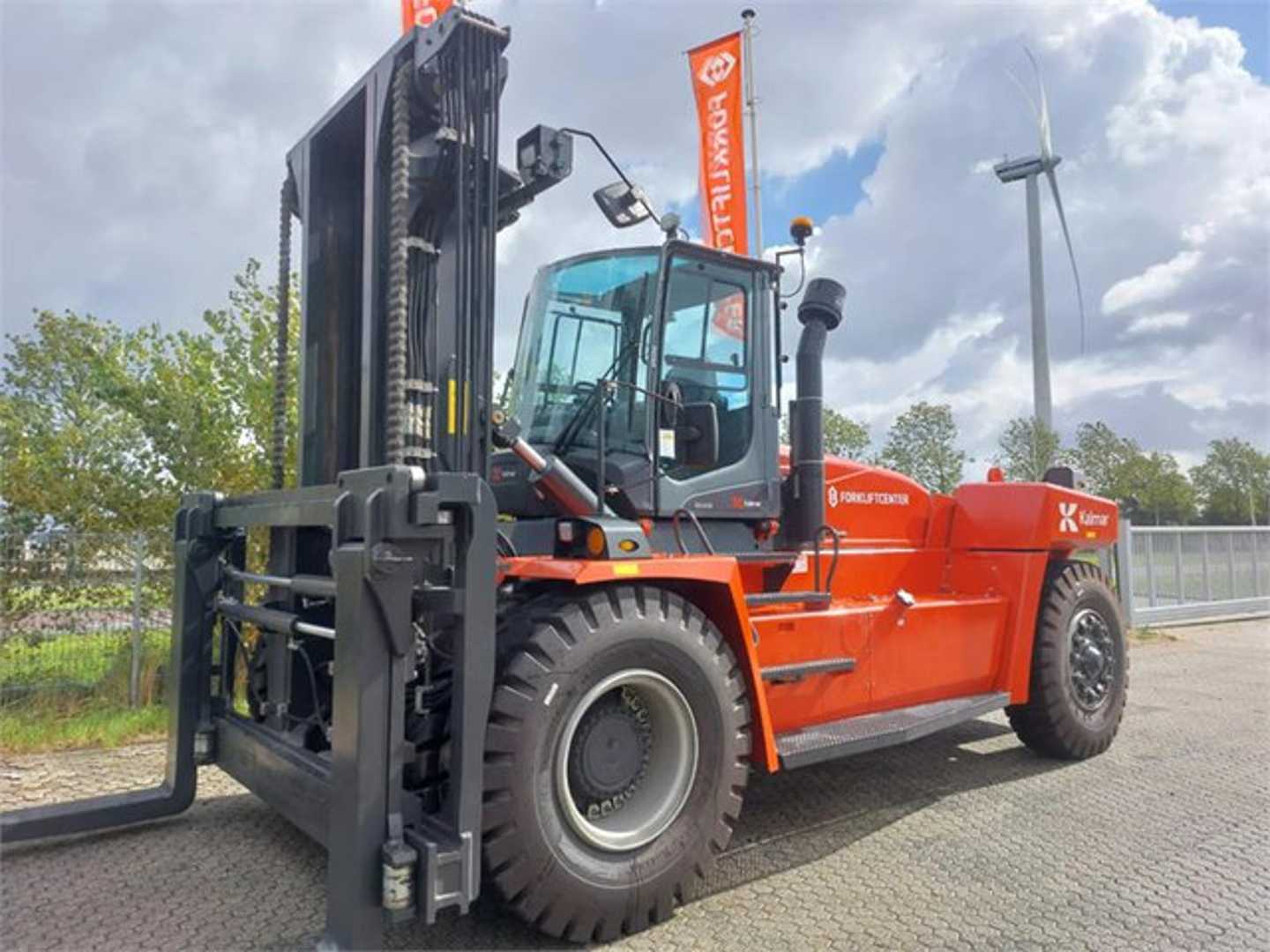 Used Forklift Kalmar DCG250-12 4 ratų šakinis krautuvas (Image 4)