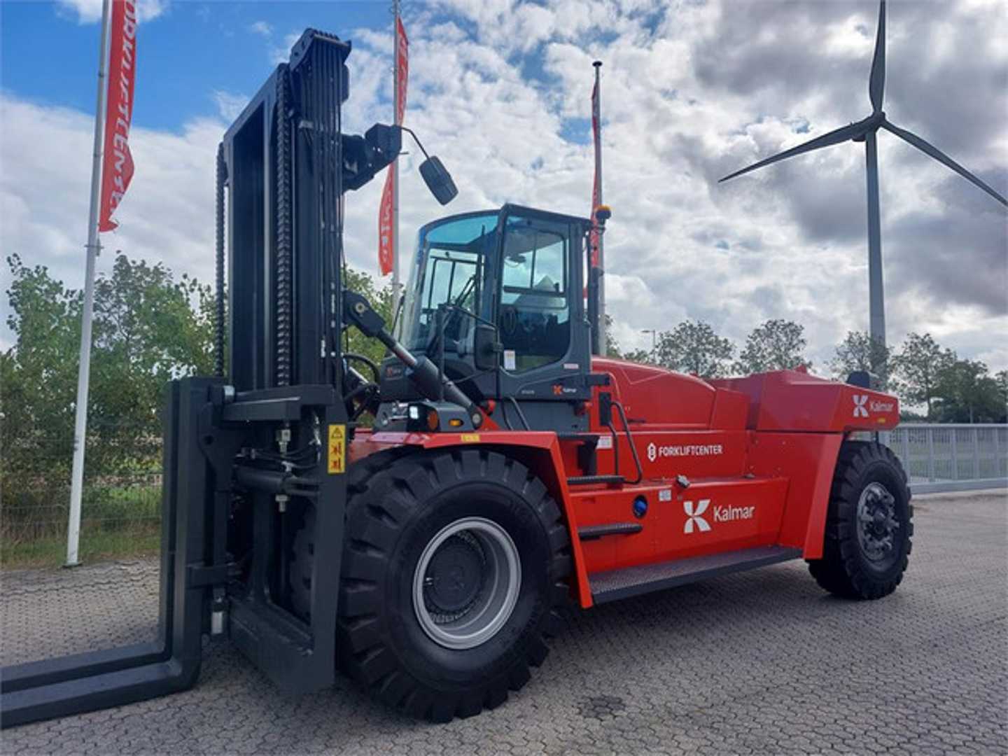 Used Forklift Kalmar DCG330-12 4 ratų šakinis krautuvas (Image 4)
