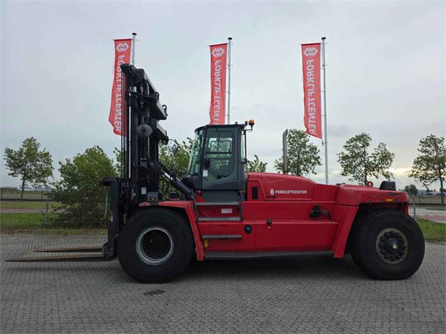 Used Forklift Kalmar DCG330-12 4 ratų šakinis krautuvas (Image 2)
