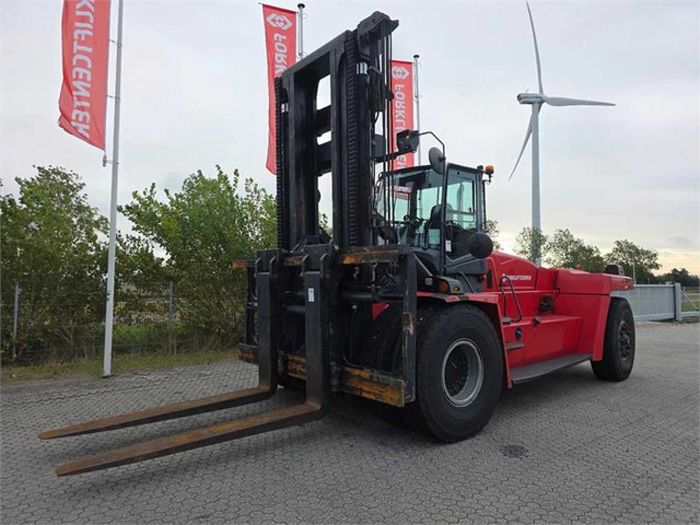 Used Forklift Kalmar DCG330-12 4 ratų šakinis krautuvas (Image 4)
