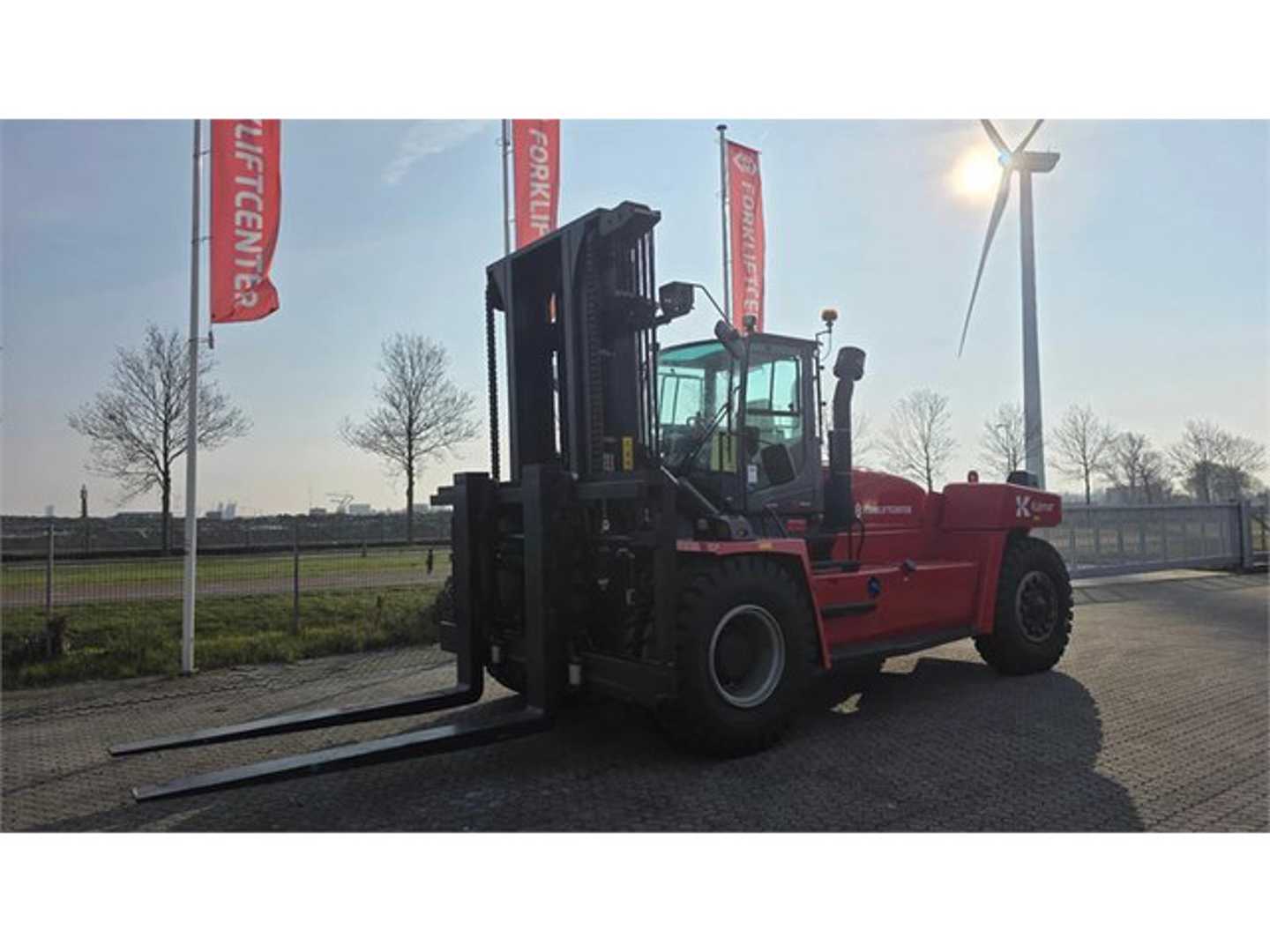 Used Forklift Kalmar DCG250-12 4 ratų šakinis krautuvas (Image 4)