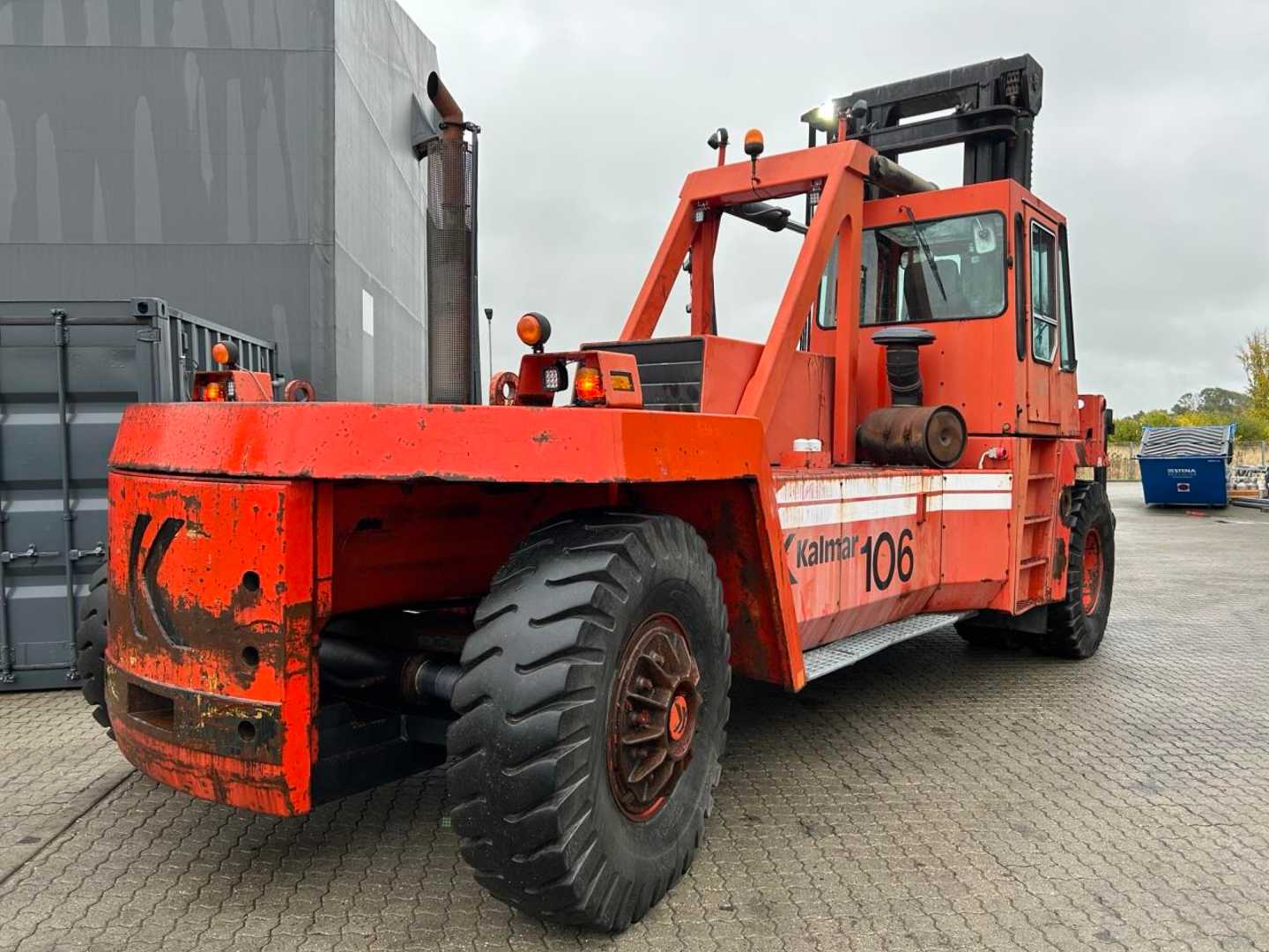 Used Forklift Kalmar DC42-1200 4 ratų šakinis krautuvas (Image 4) Used Forklift Kalmar DC42-1200 4 ratų šakinis krautuvas (Image 4)