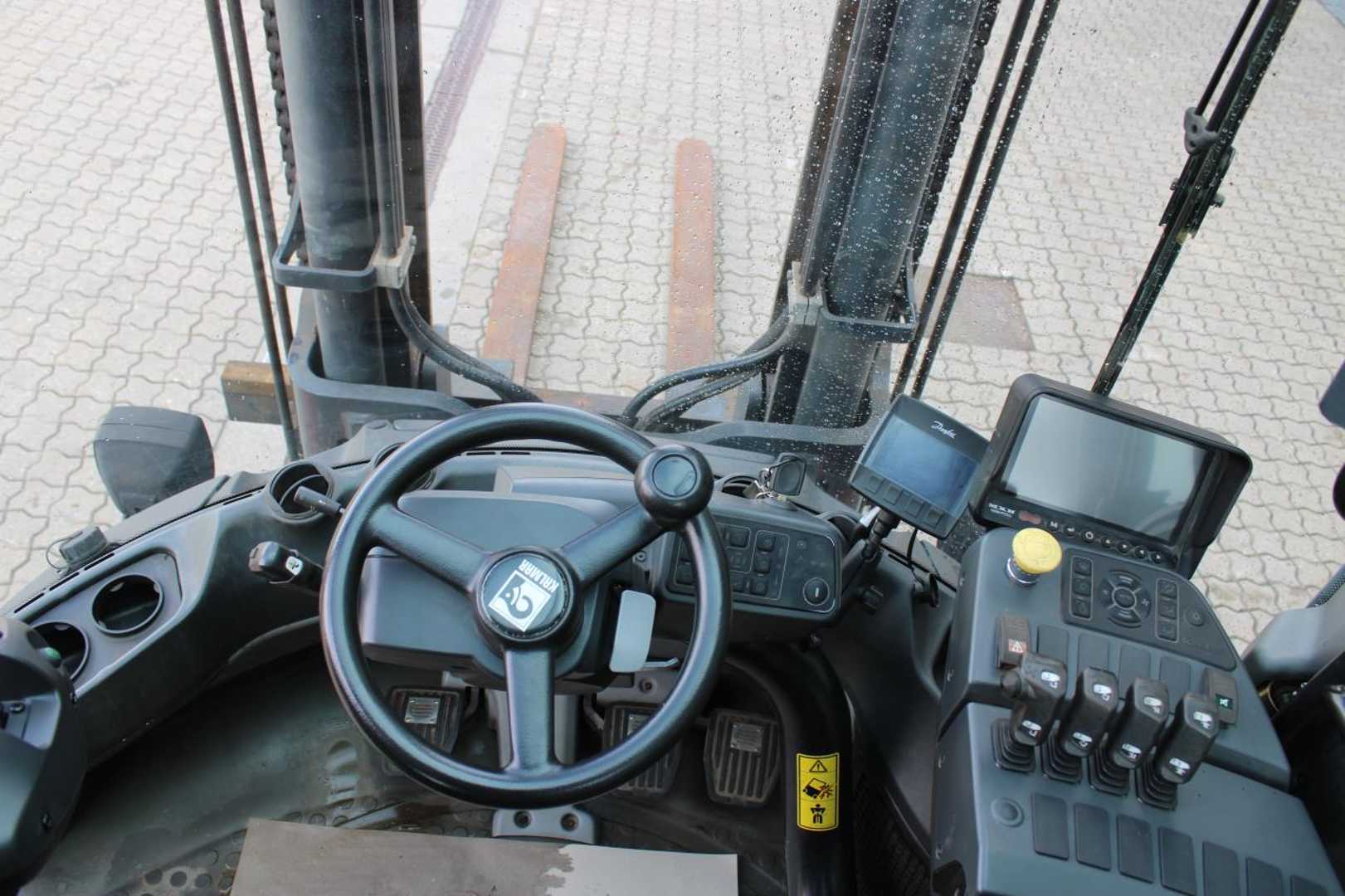 Used Forklift Kalmar DCG55-6H 4 ratų šakinis krautuvas (Image 4) Used Forklift Kalmar DCG55-6H 4 ratų šakinis krautuvas (Image 4)