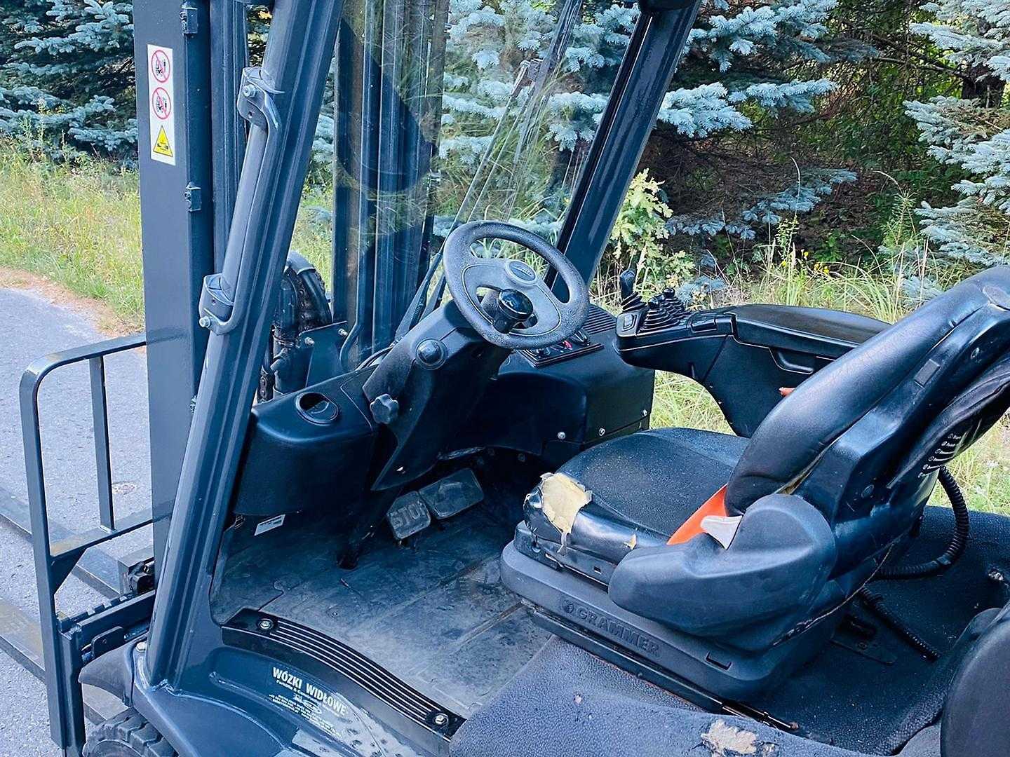 Used Forklift Linde H16D 4 ratų šakinis krautuvas (Image 7) Used Forklift Linde H16D 4 ratų šakinis krautuvas (Image 7)