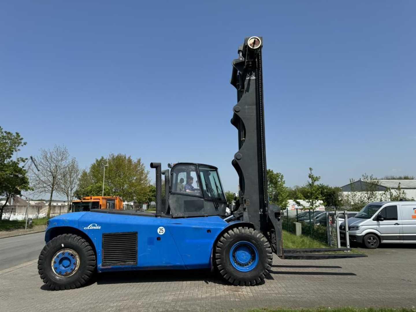 Used Forklift Linde H320 4 ratų šakinis krautuvas (Image 1)