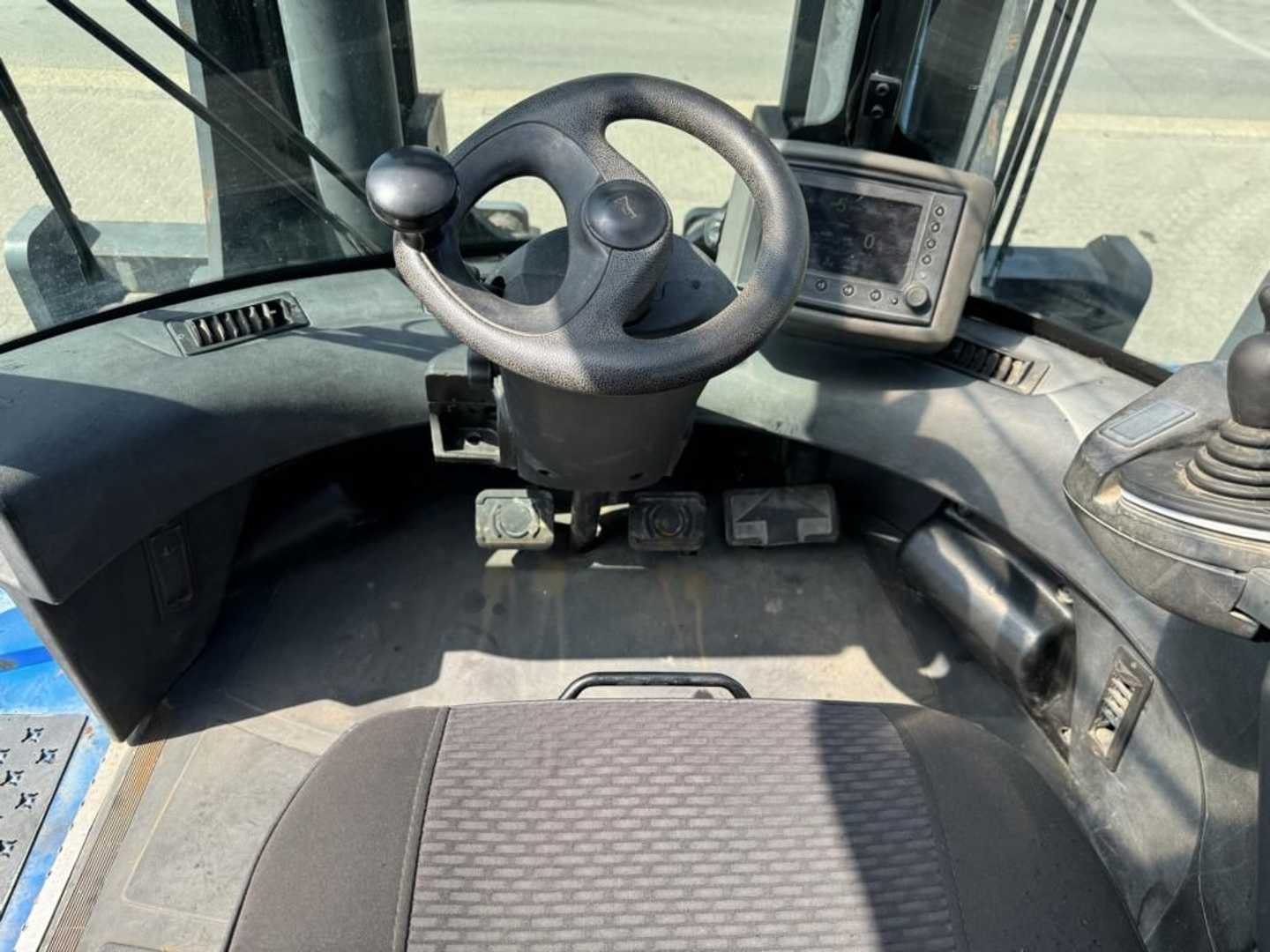 Used Forklift Linde H320 4 ratų šakinis krautuvas (Image 11)