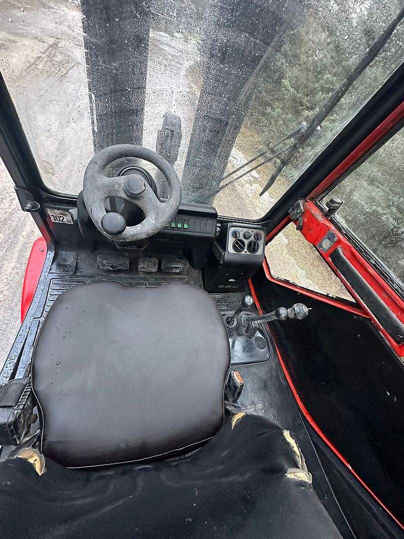 Used Forklift Linde H35D 4 ratų šakinis krautuvas (Image 4) Used Forklift Linde H35D 4 ratų šakinis krautuvas (Image 4)