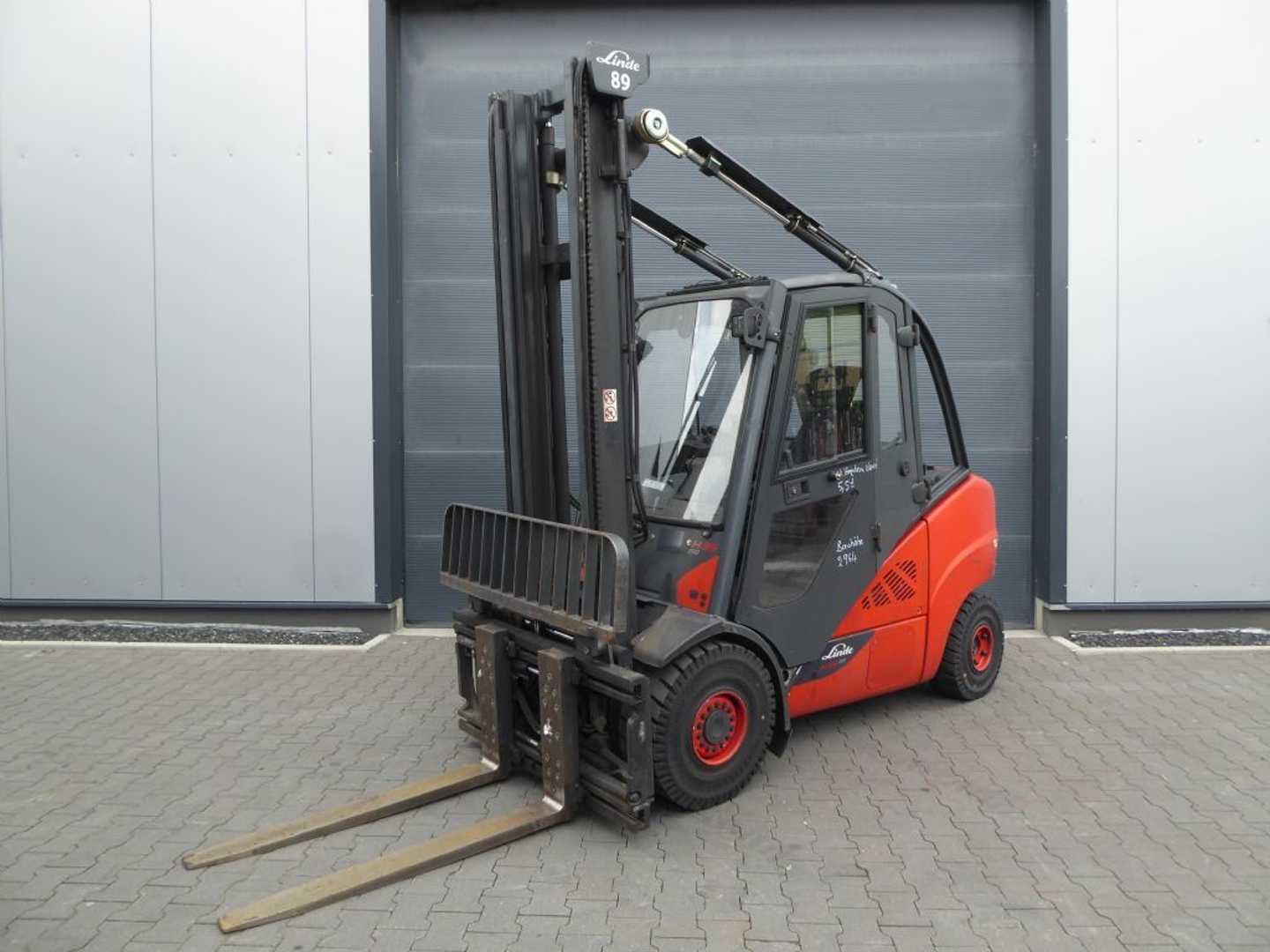 Used Forklift Linde H35D-02 4 ratų šakinis krautuvas (Image 1) Used Forklift Linde H35D-02 4 ratų šakinis krautuvas (Image 1)