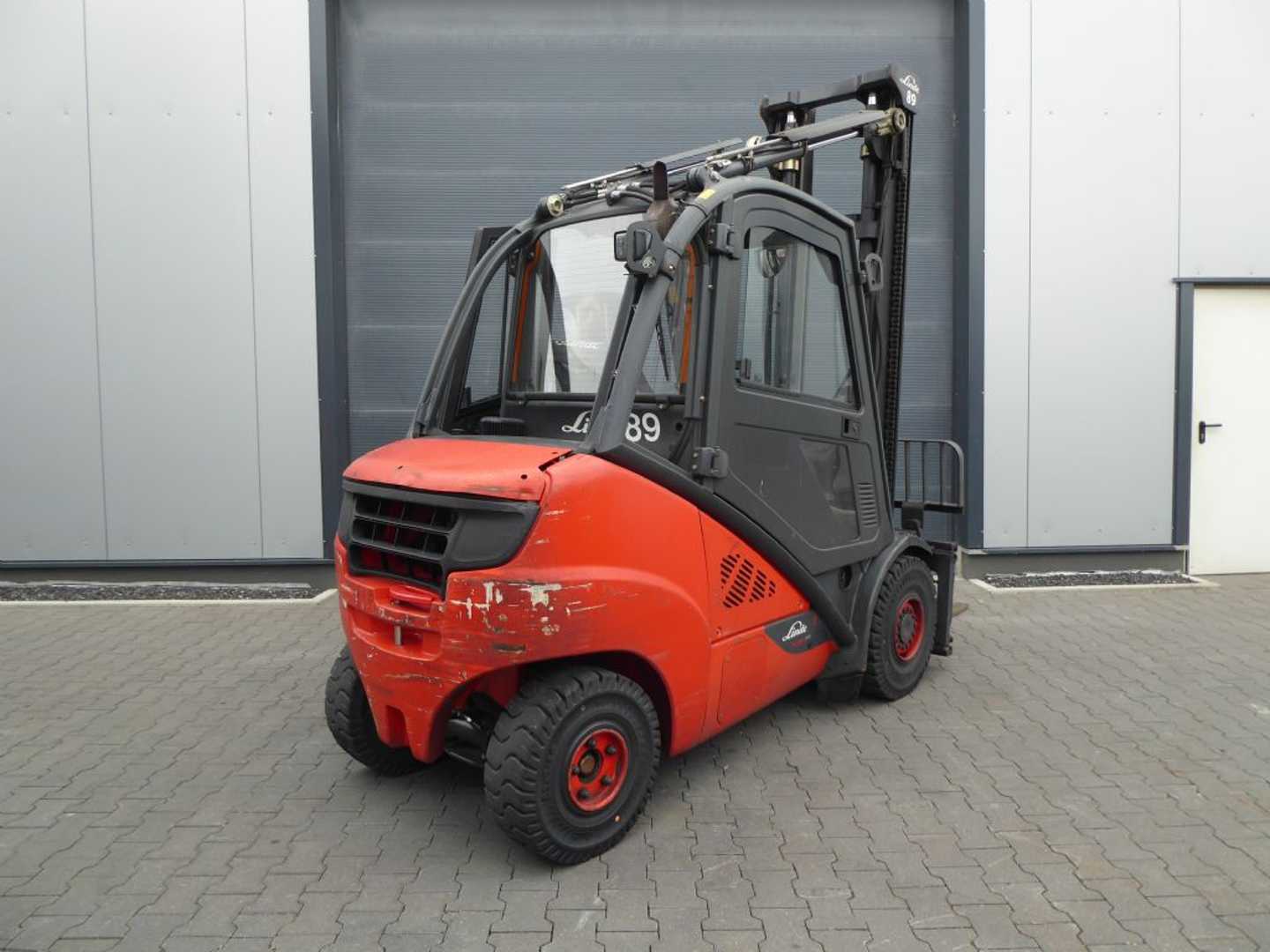 Used Forklift Linde H35D-02 4 ratų šakinis krautuvas (Image 7) Used Forklift Linde H35D-02 4 ratų šakinis krautuvas (Image 7)