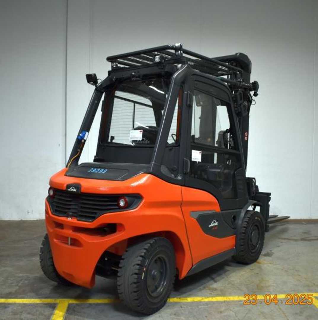 Used Forklift Linde H 40 D/600 1204-01 4 ratų šakinis krautuvas (Image 3) Used Forklift Linde H 40 D/600 1204-01 4 ratų šakinis krautuvas (Image 3)