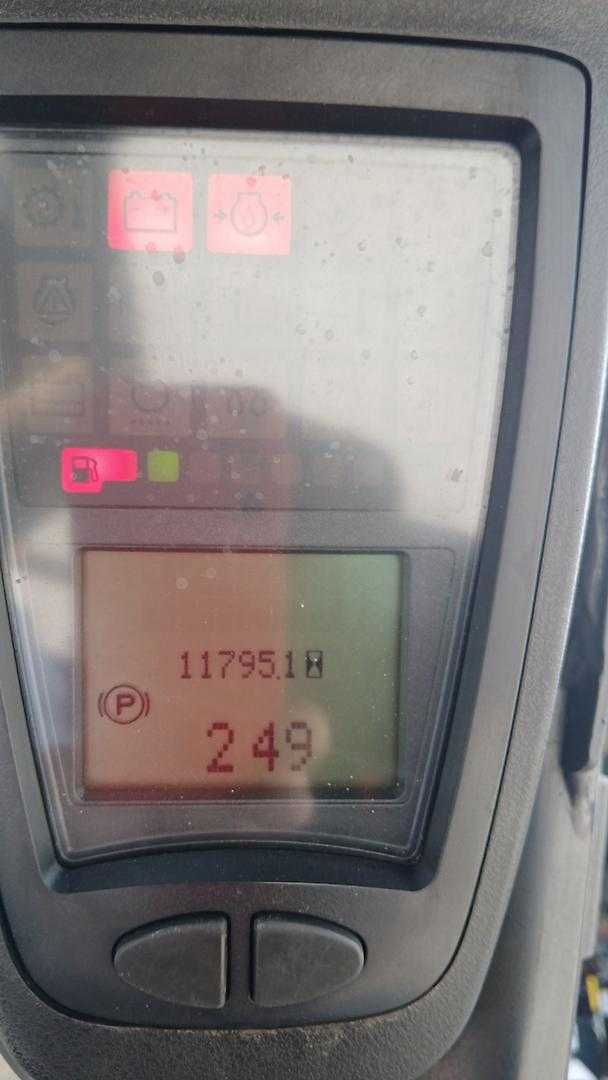 Used Forklift Linde H20D-01 4 ratų šakinis krautuvas (Image 3) Used Forklift Linde H20D-01 4 ratų šakinis krautuvas (Image 3)