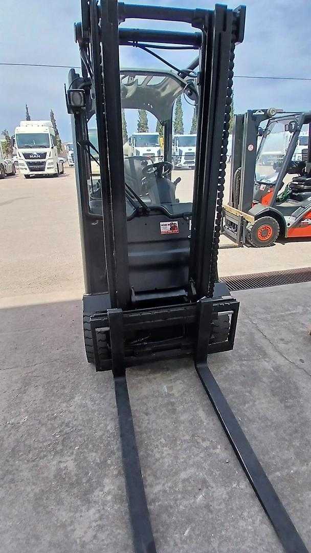 Used Forklift Linde H20D-01 4 ratų šakinis krautuvas (Image 7) Used Forklift Linde H20D-01 4 ratų šakinis krautuvas (Image 7)