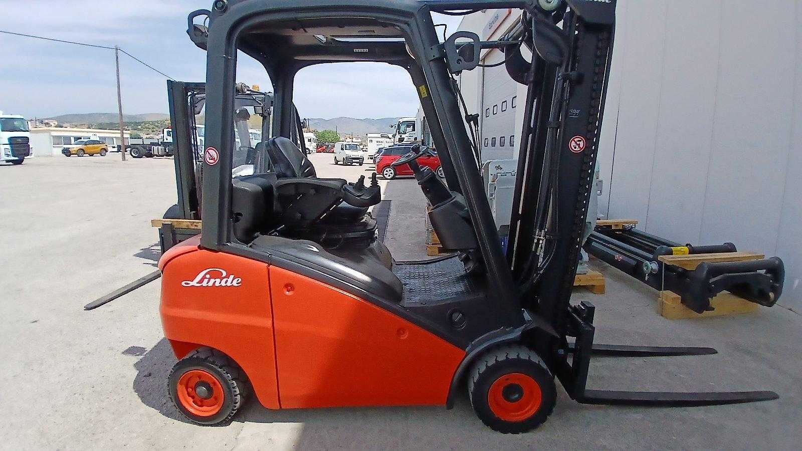 Used Forklift Linde H20D-01 4 ratų šakinis krautuvas (Image 8) Used Forklift Linde H20D-01 4 ratų šakinis krautuvas (Image 8)