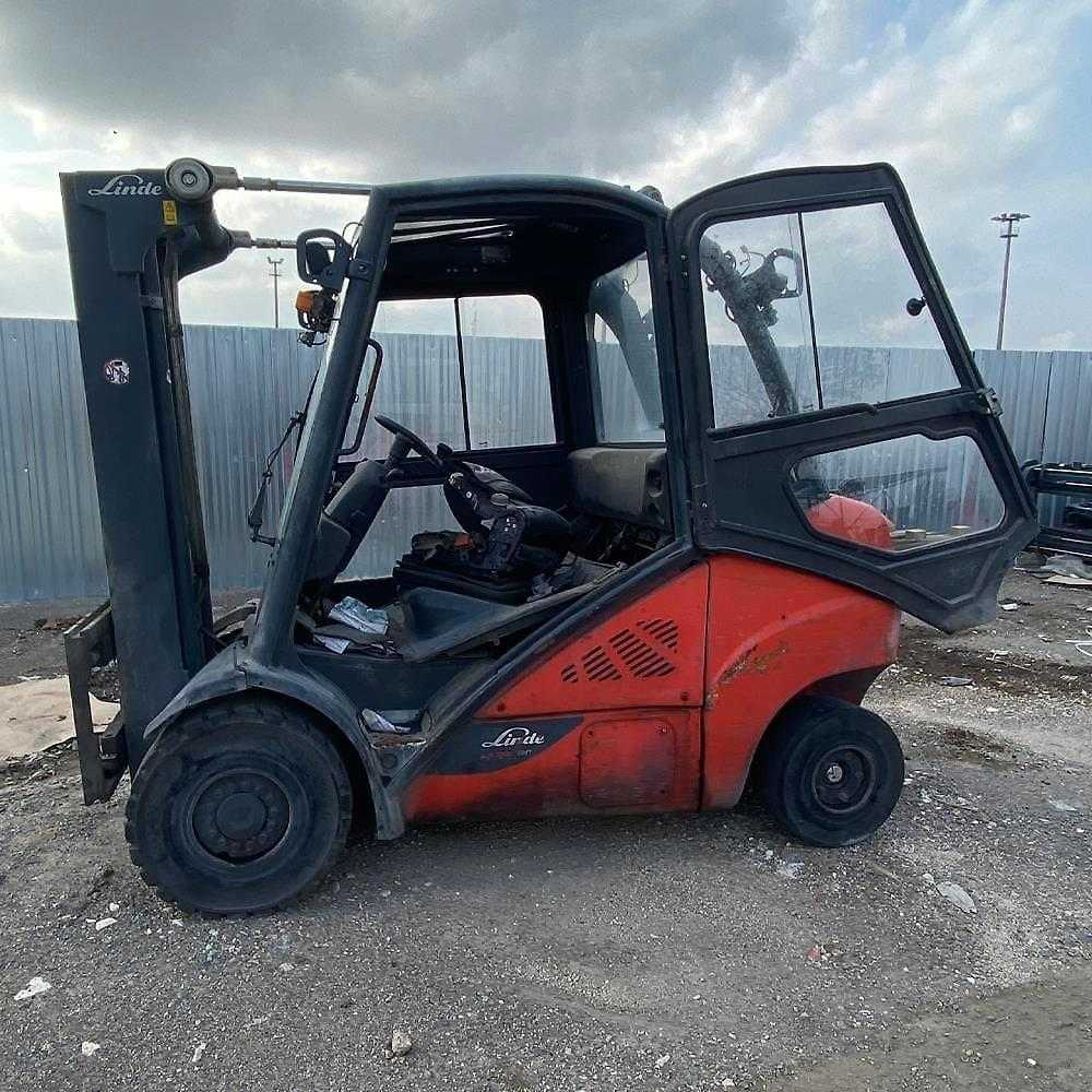 Used Forklift Linde H35T-393-02 4 ratų šakinis krautuvas (Image 1) Used Forklift Linde H35T-393-02 4 ratų šakinis krautuvas (Image 1)