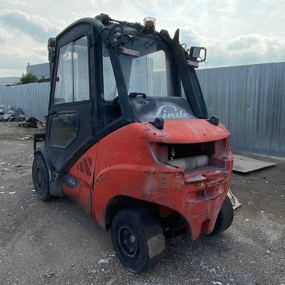 Used Forklift Linde H35T-393-02 4 ratų šakinis krautuvas (Image 3) Used Forklift Linde H35T-393-02 4 ratų šakinis krautuvas (Image 3)