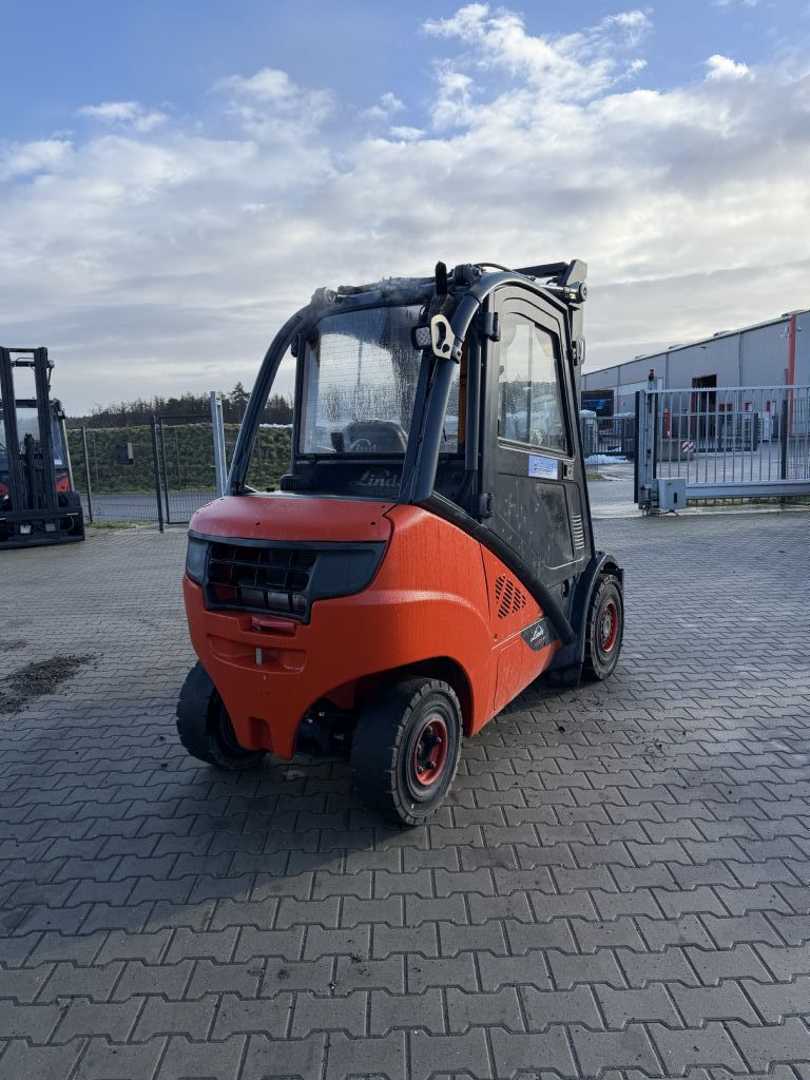 Used Forklift Linde H30D-02 4 ratų šakinis krautuvas (Image 4) Used Forklift Linde H30D-02 4 ratų šakinis krautuvas (Image 4)