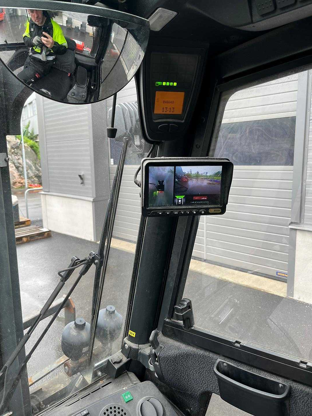 Used Forklift Linde H25D/600 4 ratų šakinis krautuvas (Image 7) Used Forklift Linde H25D/600 4 ratų šakinis krautuvas (Image 7)
