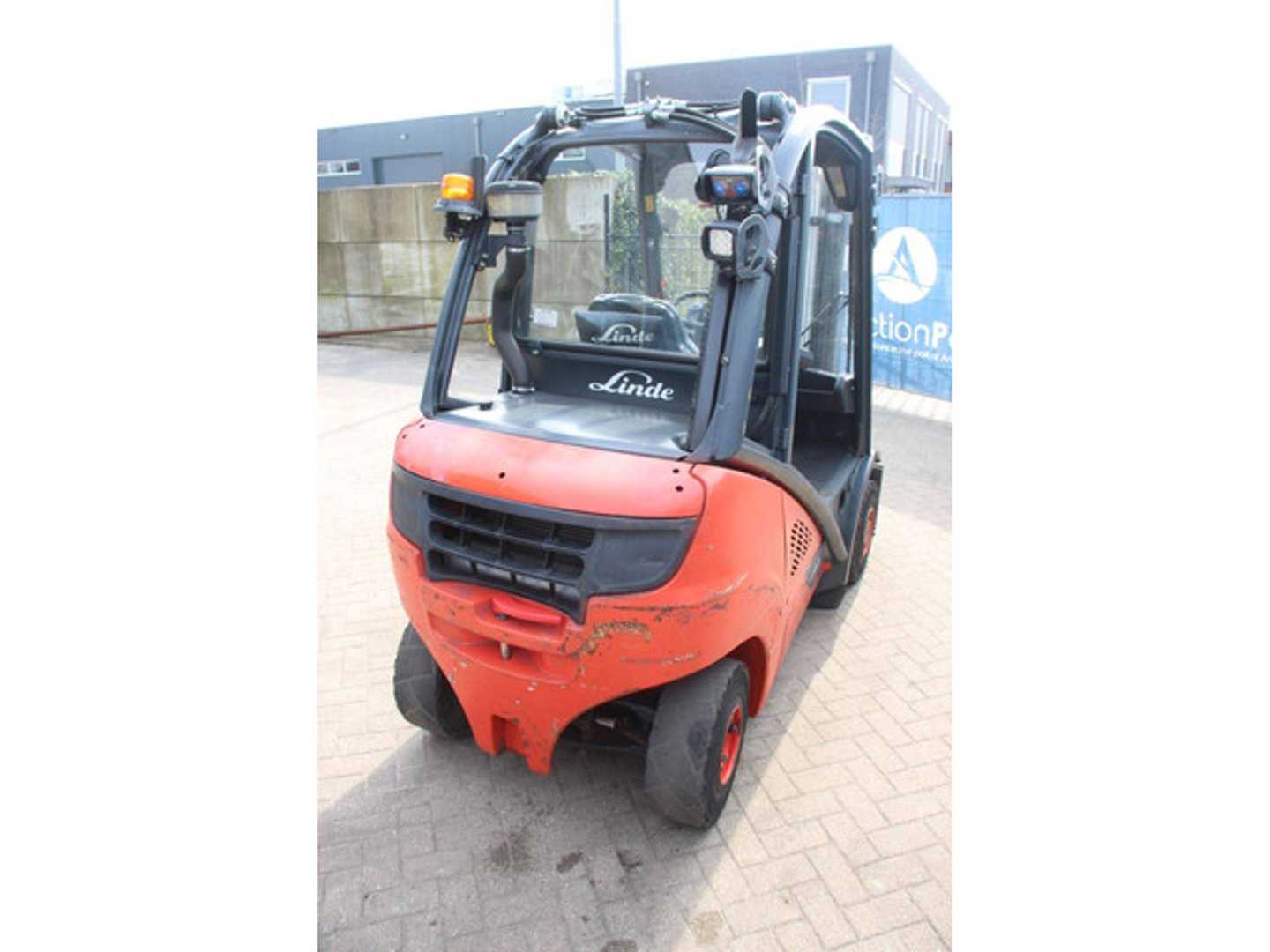 Used Forklift Linde H20D-02/600 4 ratų šakinis krautuvas (Image 5) Used Forklift Linde H20D-02/600 4 ratų šakinis krautuvas (Image 5)