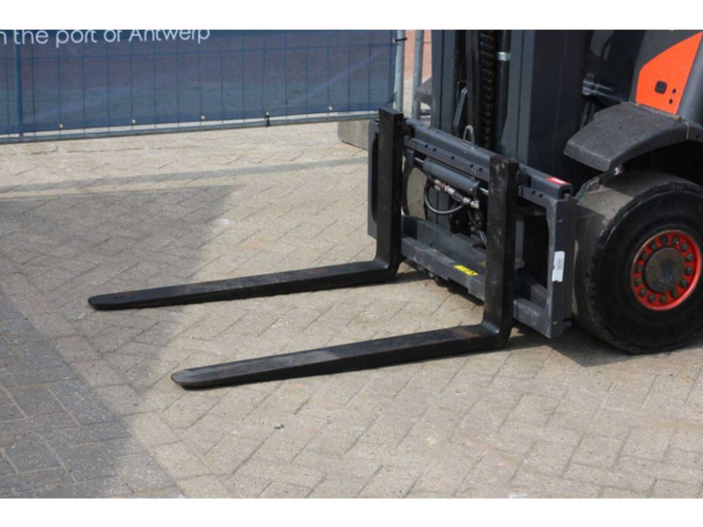 Used Forklift Linde H20D-02/600 4 ratų šakinis krautuvas (Image 9) Used Forklift Linde H20D-02/600 4 ratų šakinis krautuvas (Image 9)