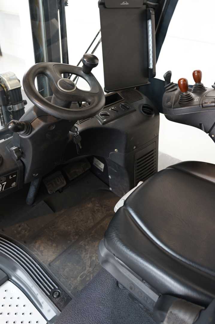 Used Forklift Linde H 16 D EVO 391-00 4 ratų šakinis krautuvas (Image 5)