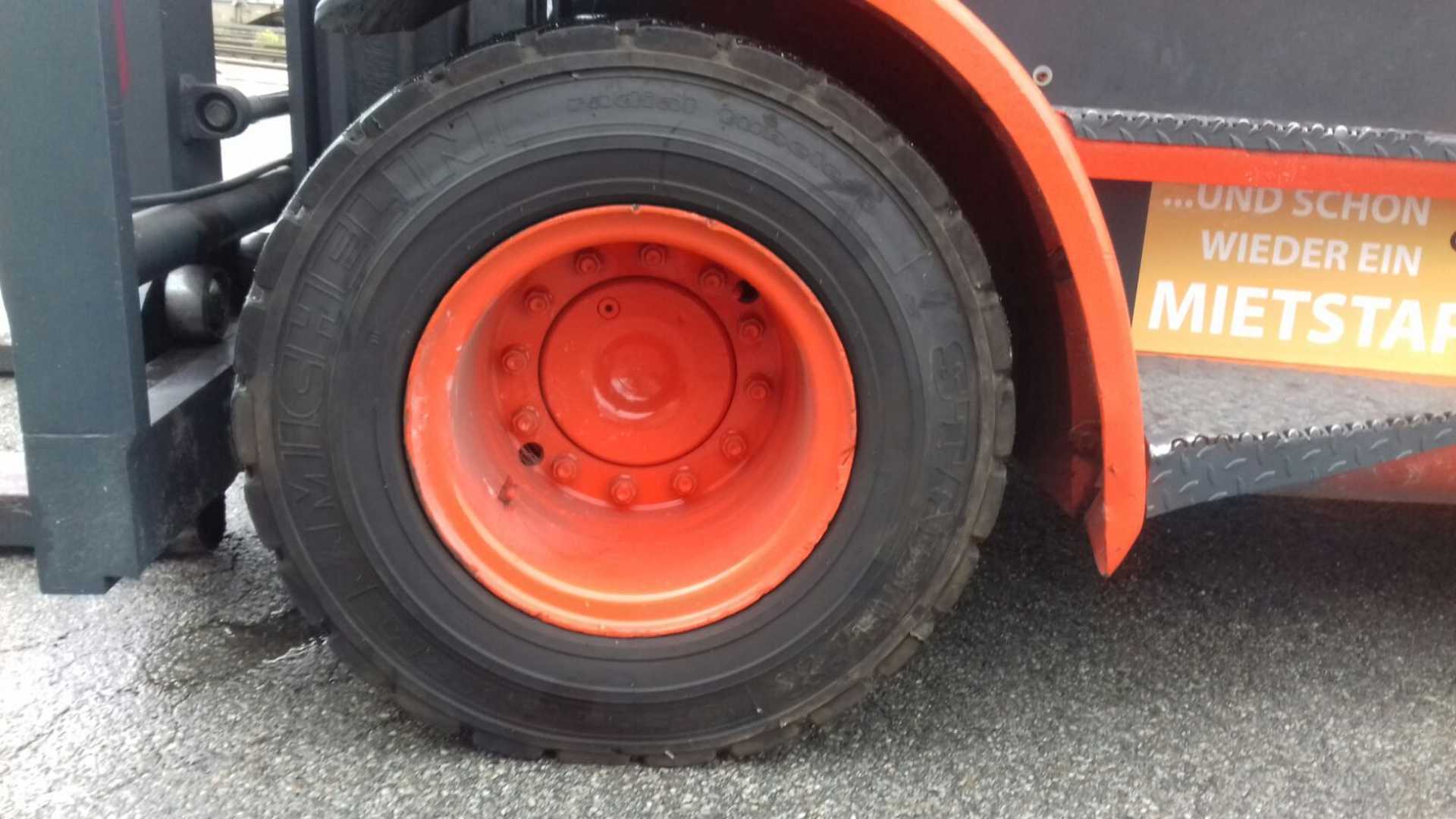 Used Forklift Linde H80D-03-900 4 ratų šakinis krautuvas (Image 9) Used Forklift Linde H80D-03-900 4 ratų šakinis krautuvas (Image 9)