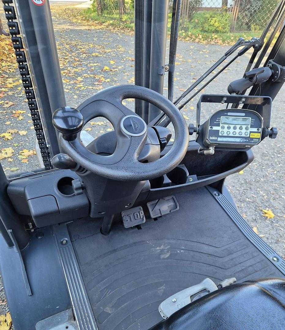 Used Forklift Linde H35T-02 EVO 4 ratų šakinis krautuvas (Image 5) Used Forklift Linde H35T-02 EVO 4 ratų šakinis krautuvas (Image 5)
