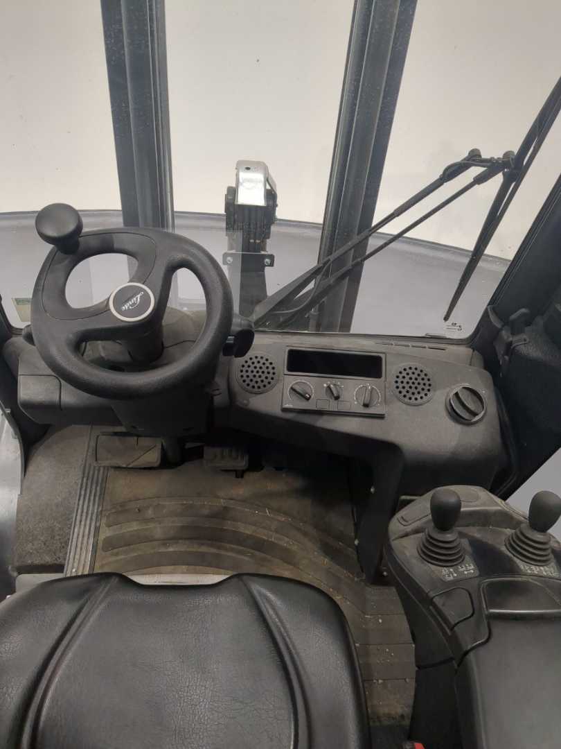 Used Forklift Linde H30D-393-02 4 ratų šakinis krautuvas (Image 3) Used Forklift Linde H30D-393-02 4 ratų šakinis krautuvas (Image 3)
