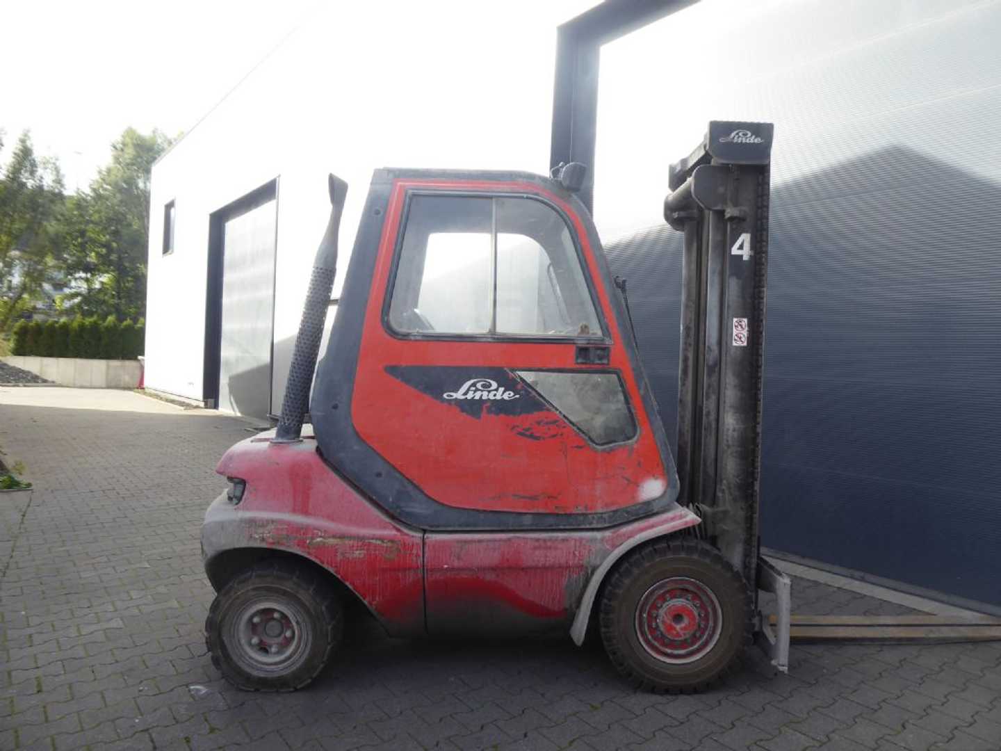 Used Forklift Linde H25D-03 4 ratų šakinis krautuvas (Image 4) Used Forklift Linde H25D-03 4 ratų šakinis krautuvas (Image 4)