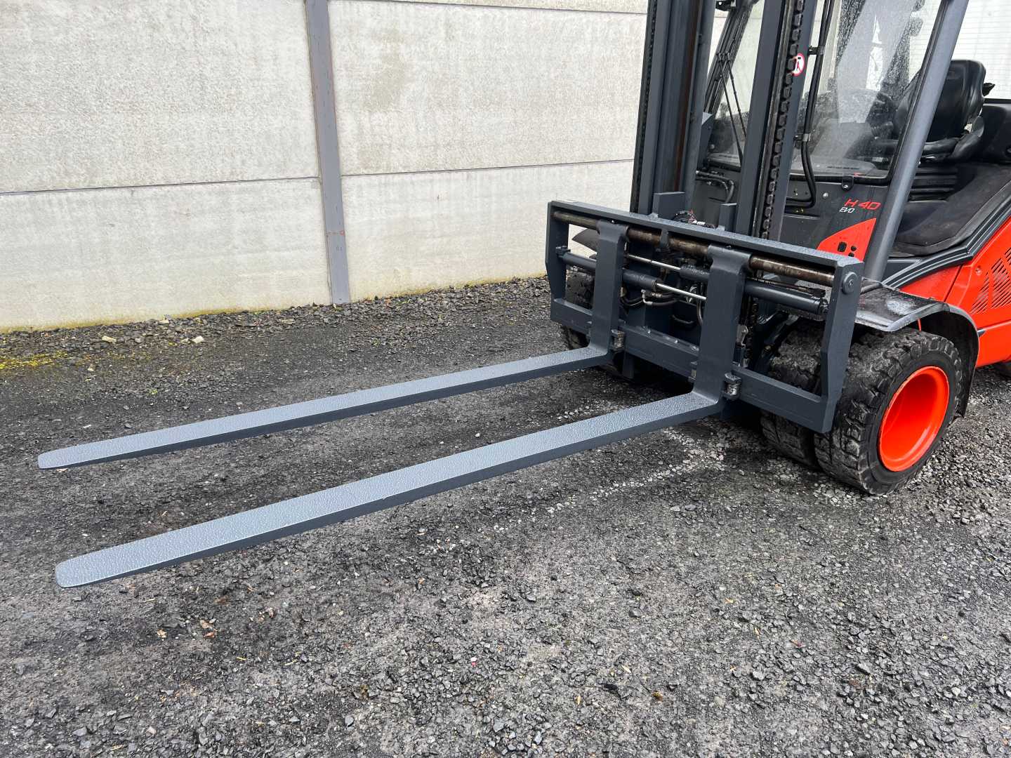 Used Forklift Linde H40D-02 EVO 4 ratų šakinis krautuvas (Image 5) Used Forklift Linde H40D-02 EVO 4 ratų šakinis krautuvas (Image 5)