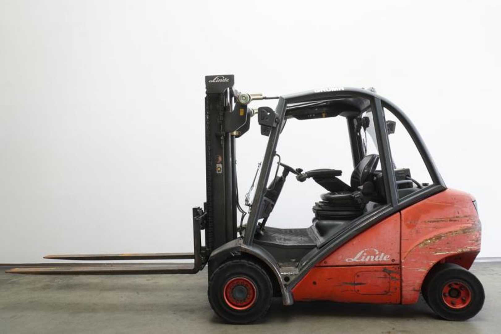 Used Forklift Linde H 35 D 393 4 ratų šakinis krautuvas (Image 4)